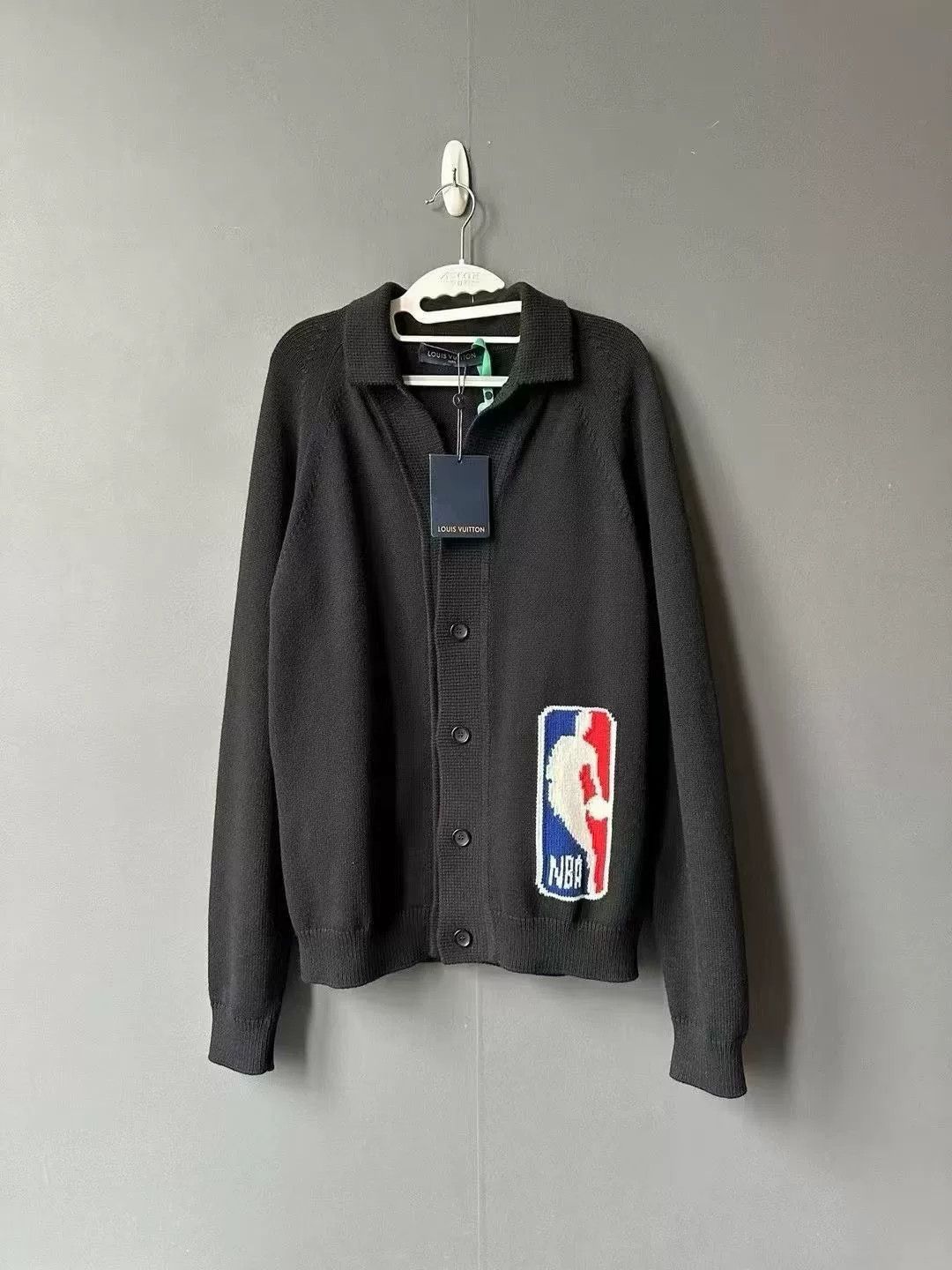 Louis Vuitton Louis Vuitton NBA Cardigan Size US M / EU 48-50 / 2 - 1 Thumbnail