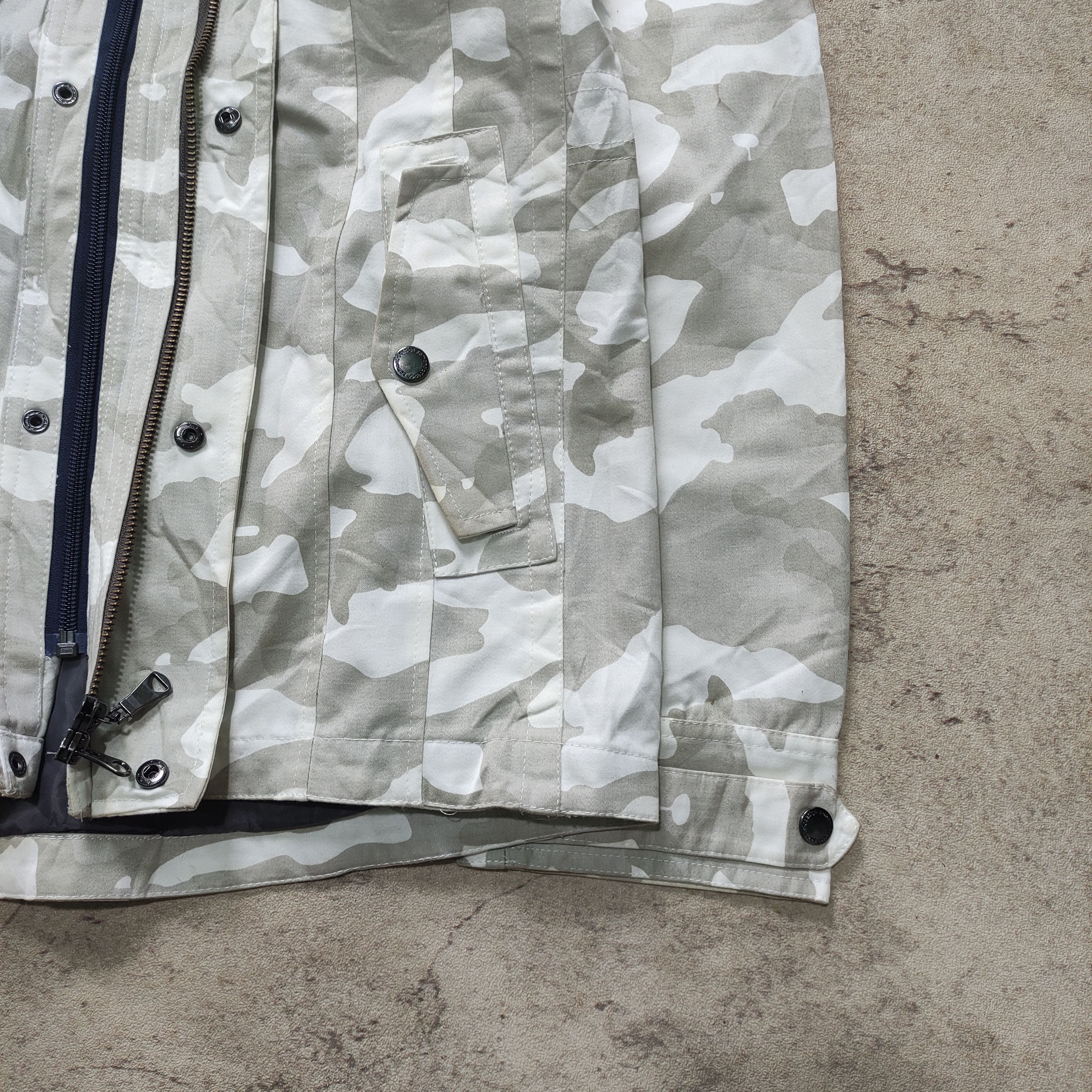 Tornado Mart Semantic Design Fur Jacket Camo 2000s Size US L / EU 52-54 / 3 - 9 Thumbnail