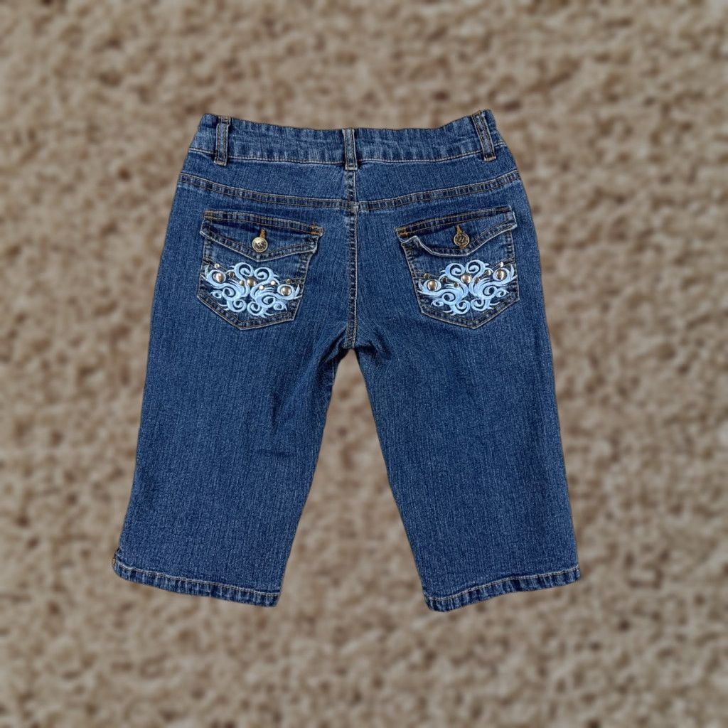 Vintage Hip Jeans Medium Wash Blue Denim Shorts Womens 26 Regular Fit Embroidered Pockets Casual Activewear Size 26" / US 2 / IT 38 - 1 Thumbnail