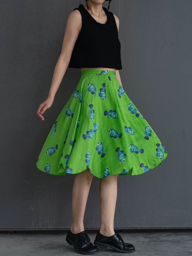 Kenzo KENZO Vintage green tropical fish half skirt Size 25" / US 0 / IT 36 - 1 Thumbnail