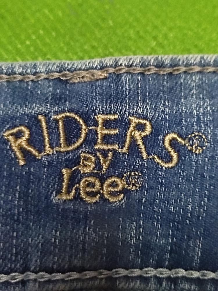 Lee VINTAGE LEE BOOT CUT JEANS DISTRESSED STYLE EMBROUDER FLOWER Size 30" / US 8 / IT 44 - 8 Thumbnail