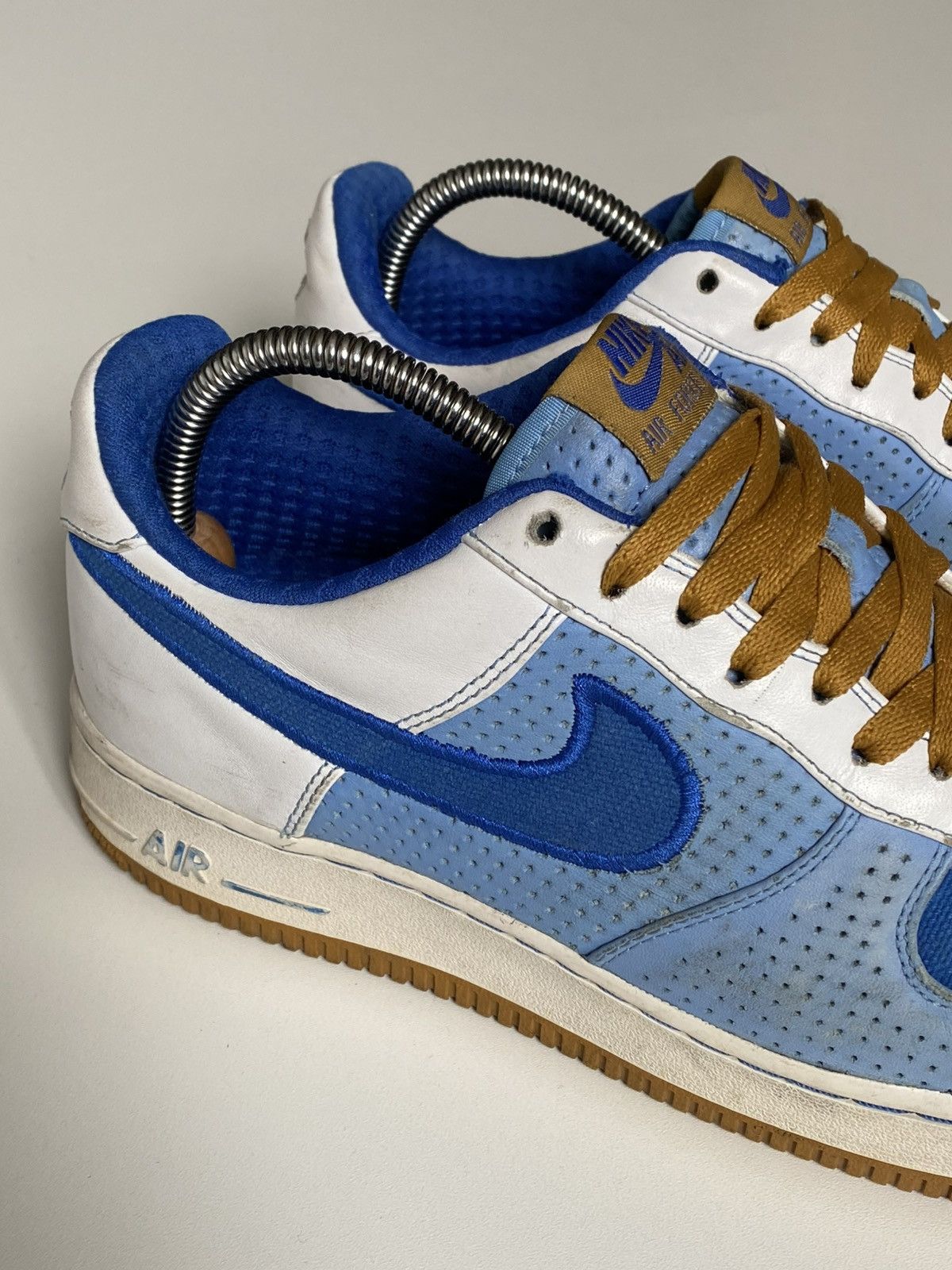 Nike 🔥 VINTAGE 00s NIKE AIR FORCE 1 PREMIUM DOWN NORTH COLLAB Size US 7 / EU 40 - 3 Thumbnail