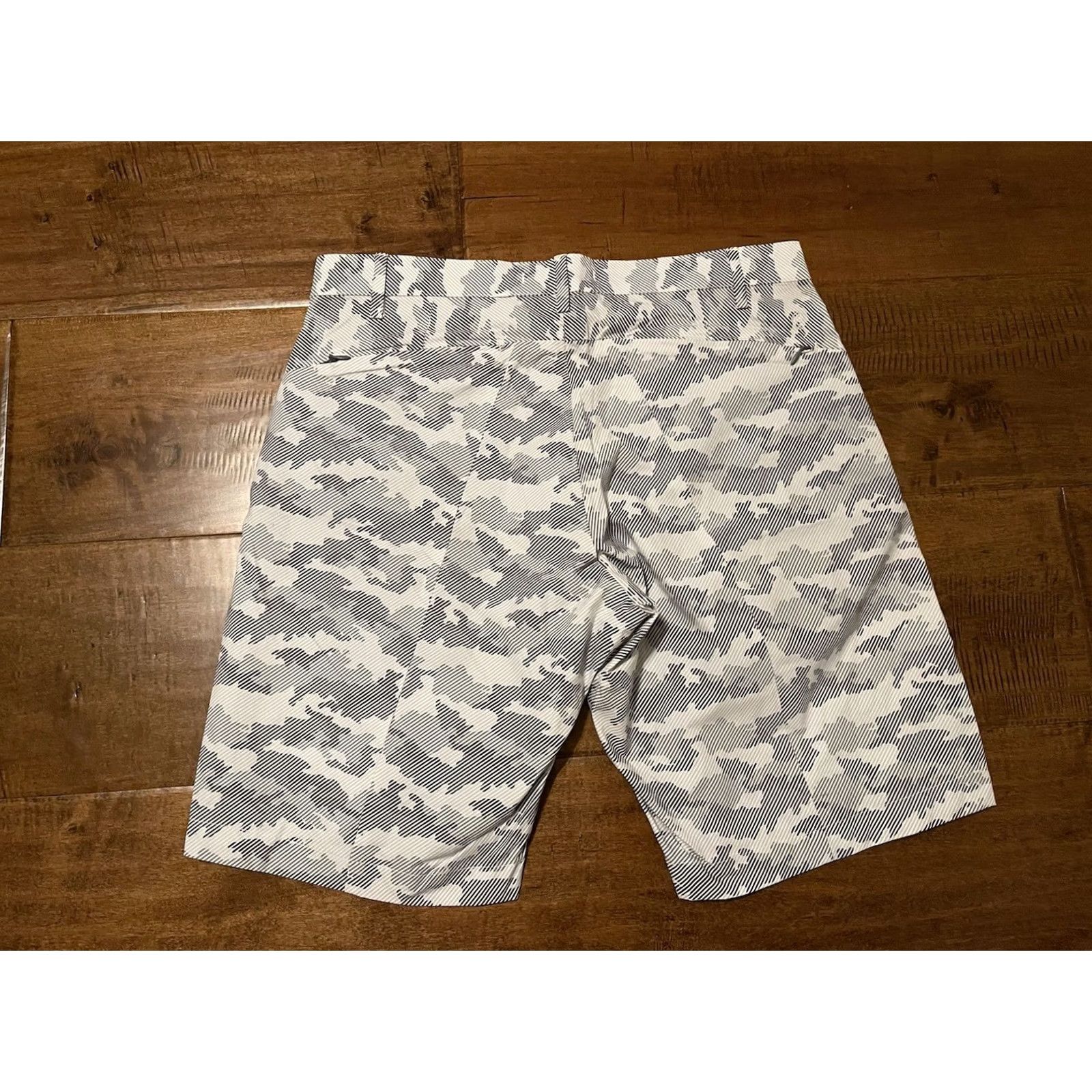 Robert Graham Robert Graham Biscay Camo Shorts Classic Fit Golf Clubhouse Men's 32 Multicolor Size US 32 / EU 48 - 5 Thumbnail