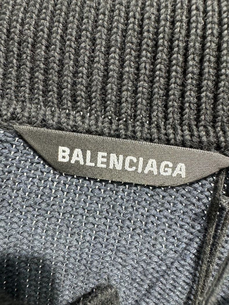 Balenciaga Balenciaga Asymmetric Crown Wheat Ear Sweater Size US M / EU 48-50 / 2 - 3 Thumbnail