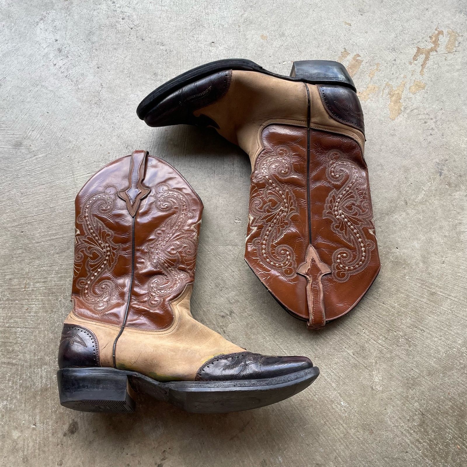VINTAGE LEATHER COWBOY BOOTS BROWN SZ 11 MEXICO SUEDE