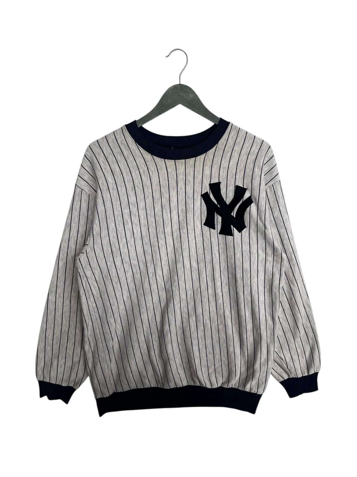 Majestic Vintage New York Yankees Sweatshirt Size US M / EU 48-50 / 2 - 1 Thumbnail