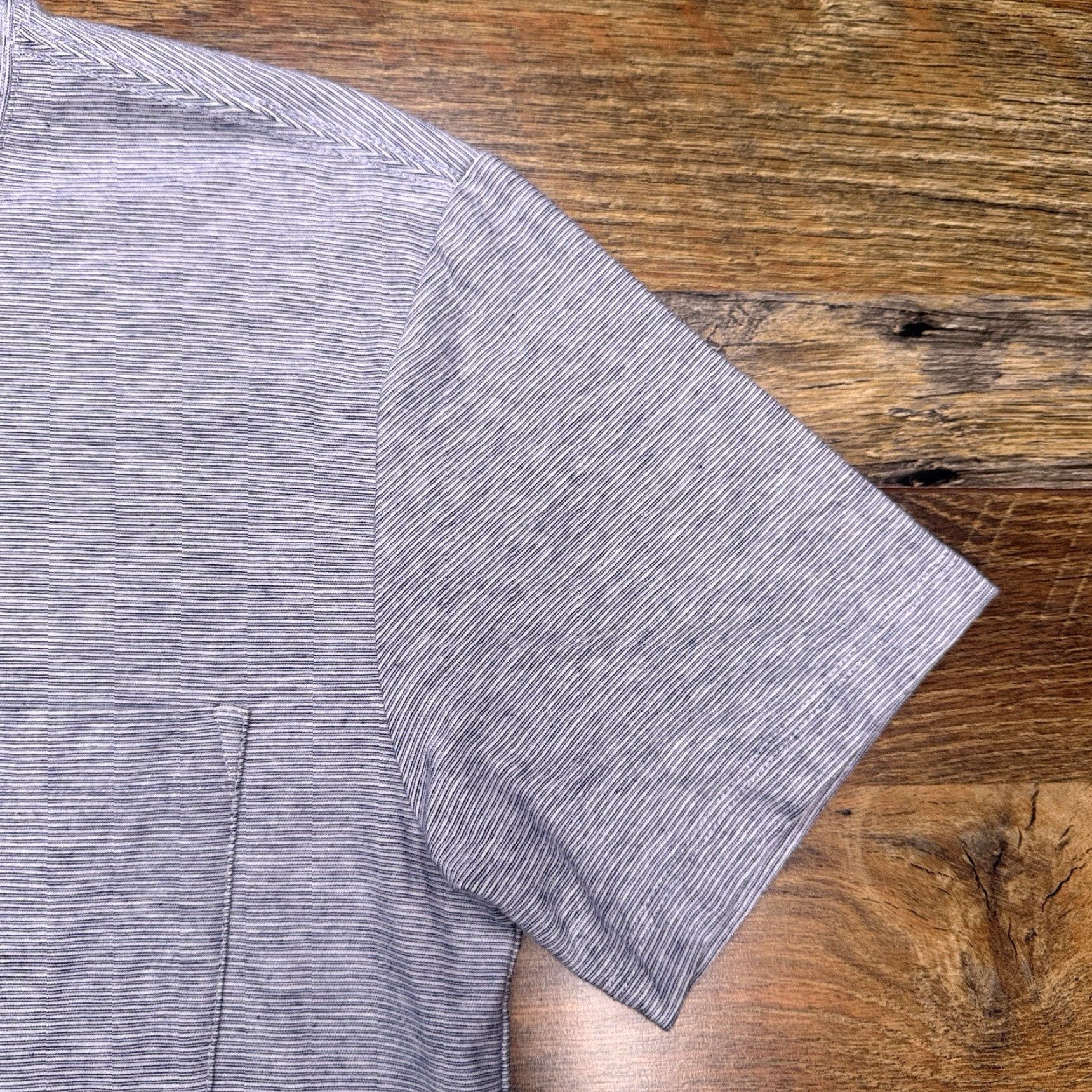 Vineyard Vines Vineyard Vines Island Shirt Mens XS Gray Striped Pima Stretch Short Sleeve Crew Neck T-Shirt Logo Knit Cotton Blend Regular Size US XS / EU 42 / 0 - 4 Thumbnail