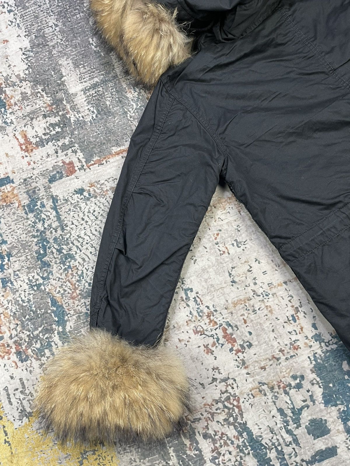 GOA Y2k GOA Apocalypse Racoon Fur Military Fishtail Parka Size US L / EU 52-54 / 3 - 7 Thumbnail