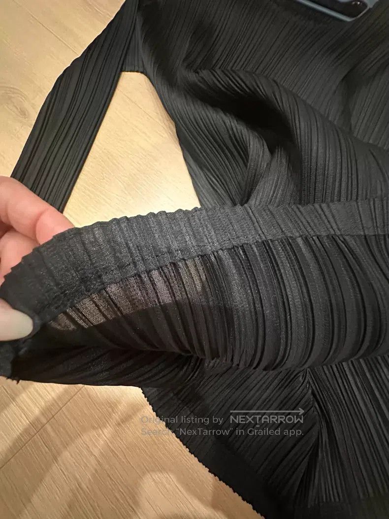 Issey Miyake Issey Miyake Black Ruched Top Size L / US 10 / IT 46 - 8 Thumbnail