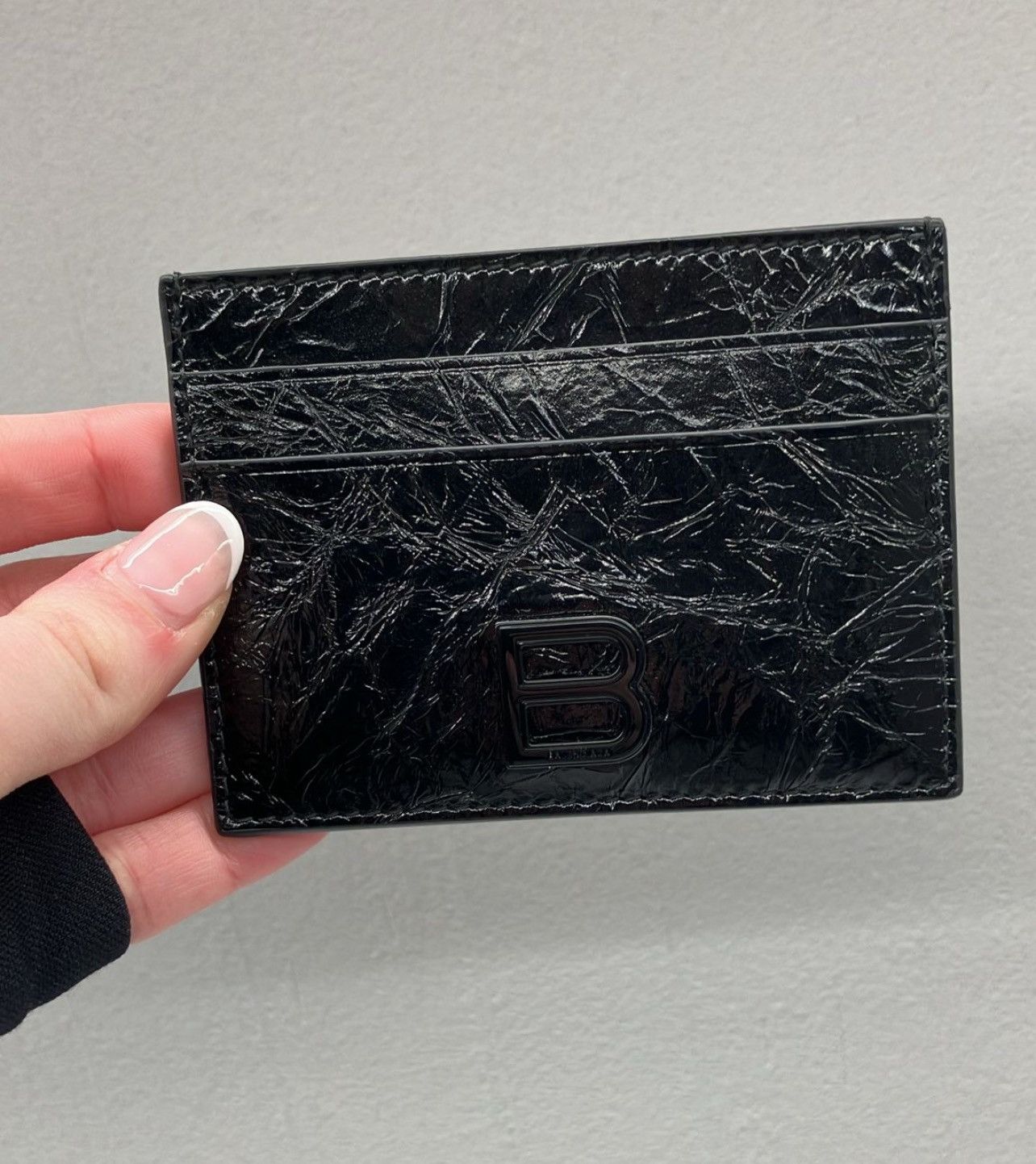 Balenciaga Black Crush Wrinkled B Logo Cardholder Size ONE SIZE - 1 Preview