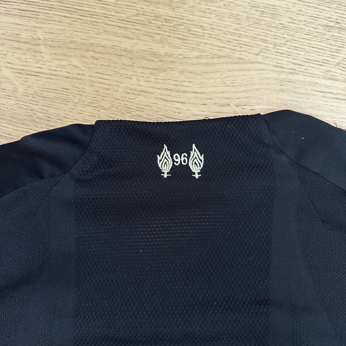 New Balance 2019 New Balance Liverpool FC Goalkeeper Jersey Size US M / EU 48-50 / 2 - 9 Thumbnail
