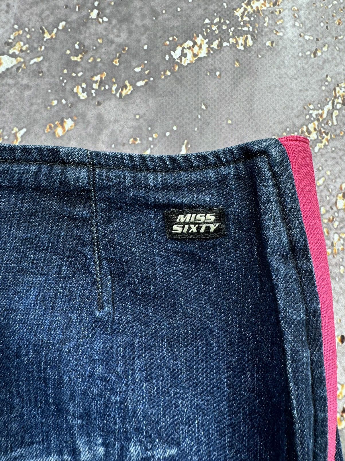 Miss Sixty × Vintage Miss Sixty Luxury Amazing Denim Mini Skirt Size 26" / US 2 / IT 38 - 7 Thumbnail