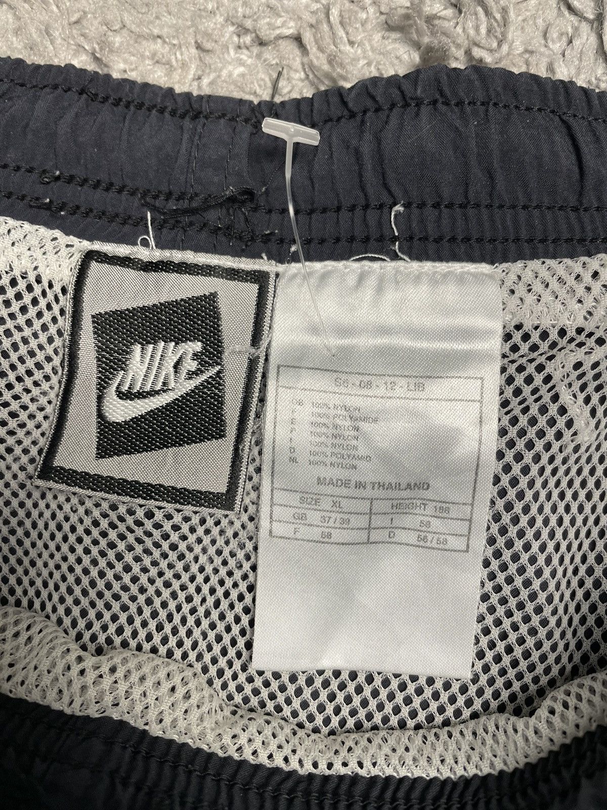 Nike × Vintage Vintage Nike Nylon Black Big Logo Shorts y2k Size US 36 / EU 52 - 7 Thumbnail