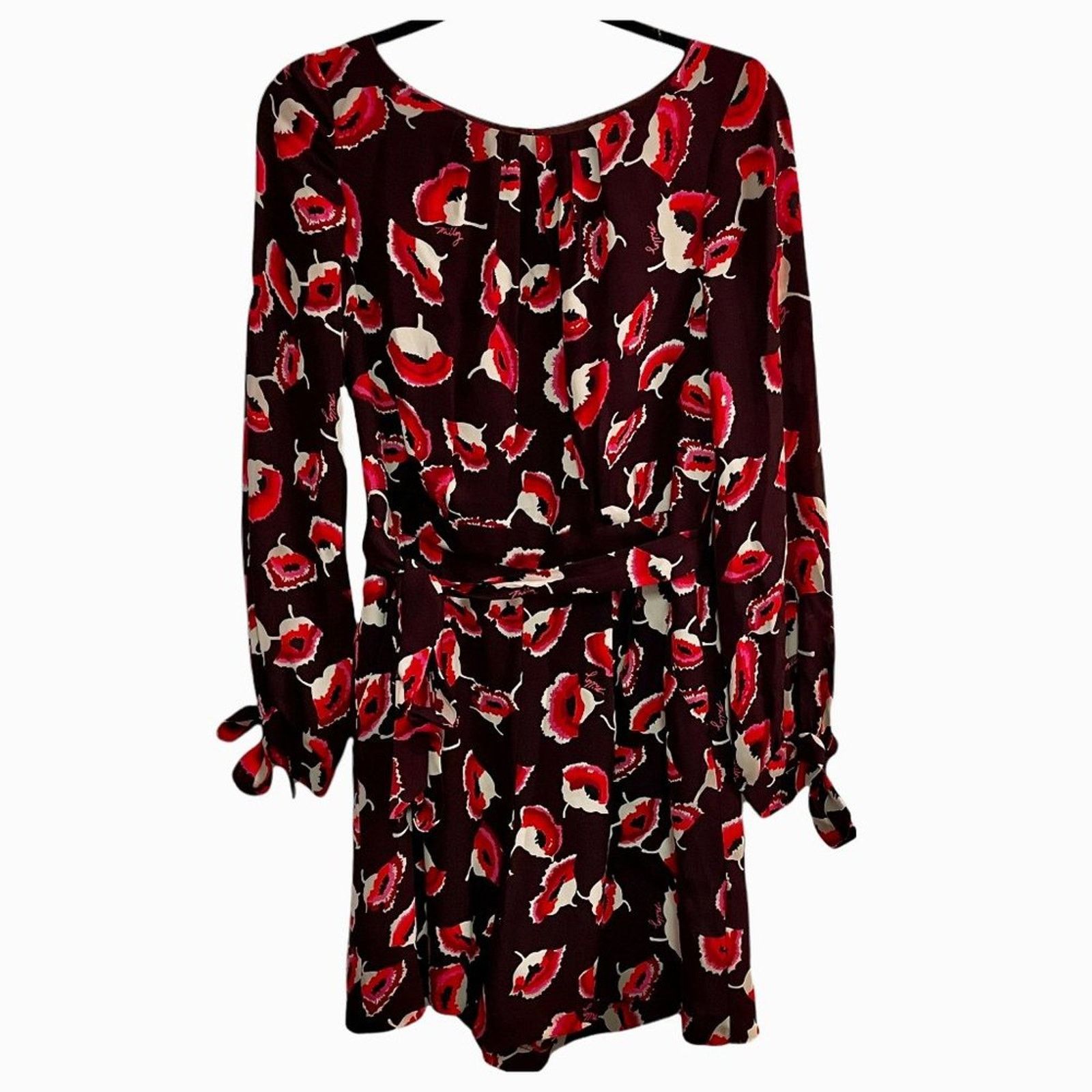 MILLY Milly Silk Floral Tie-Sleeve Romper Size 27" / US 4 / IT 40 - 1 Thumbnail