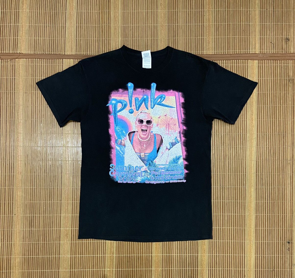 Band Tees PINK SUMMER CARNIVAL 2023 Size US M / EU 48-50 / 2 - 1 Thumbnail