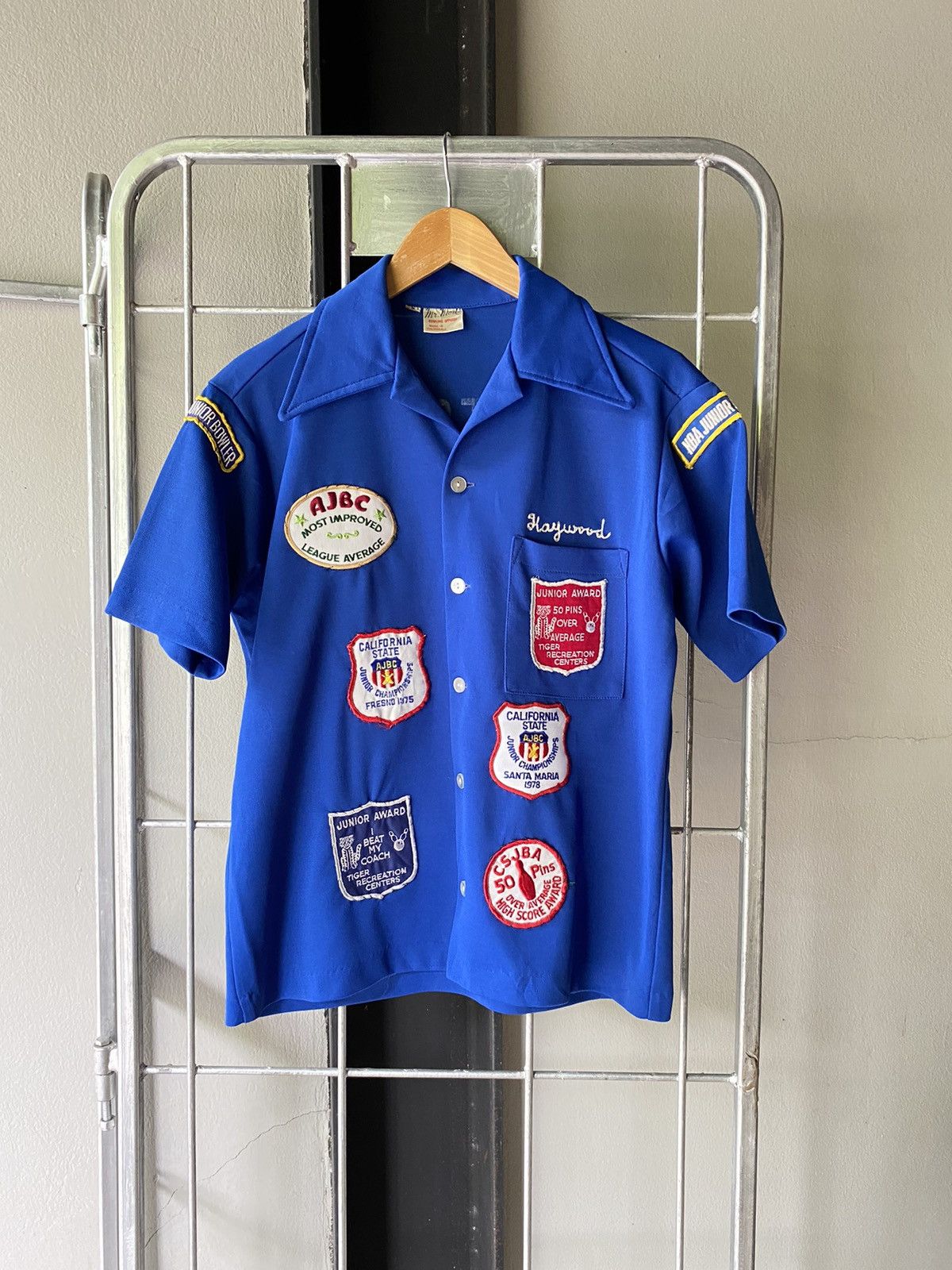 Designer × Vintage Mr. More Blue Short-Sleeve Shirt with Embroidered Patch Size US S / EU 44-46 / 1 - 1 Thumbnail