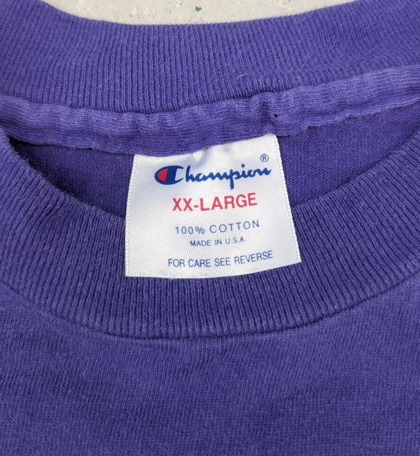 Champion Vintage Raccoon Lodge Atlanta USA Purple Champion T-shirt Size US XXL / EU 58 / 5 - 3 Thumbnail