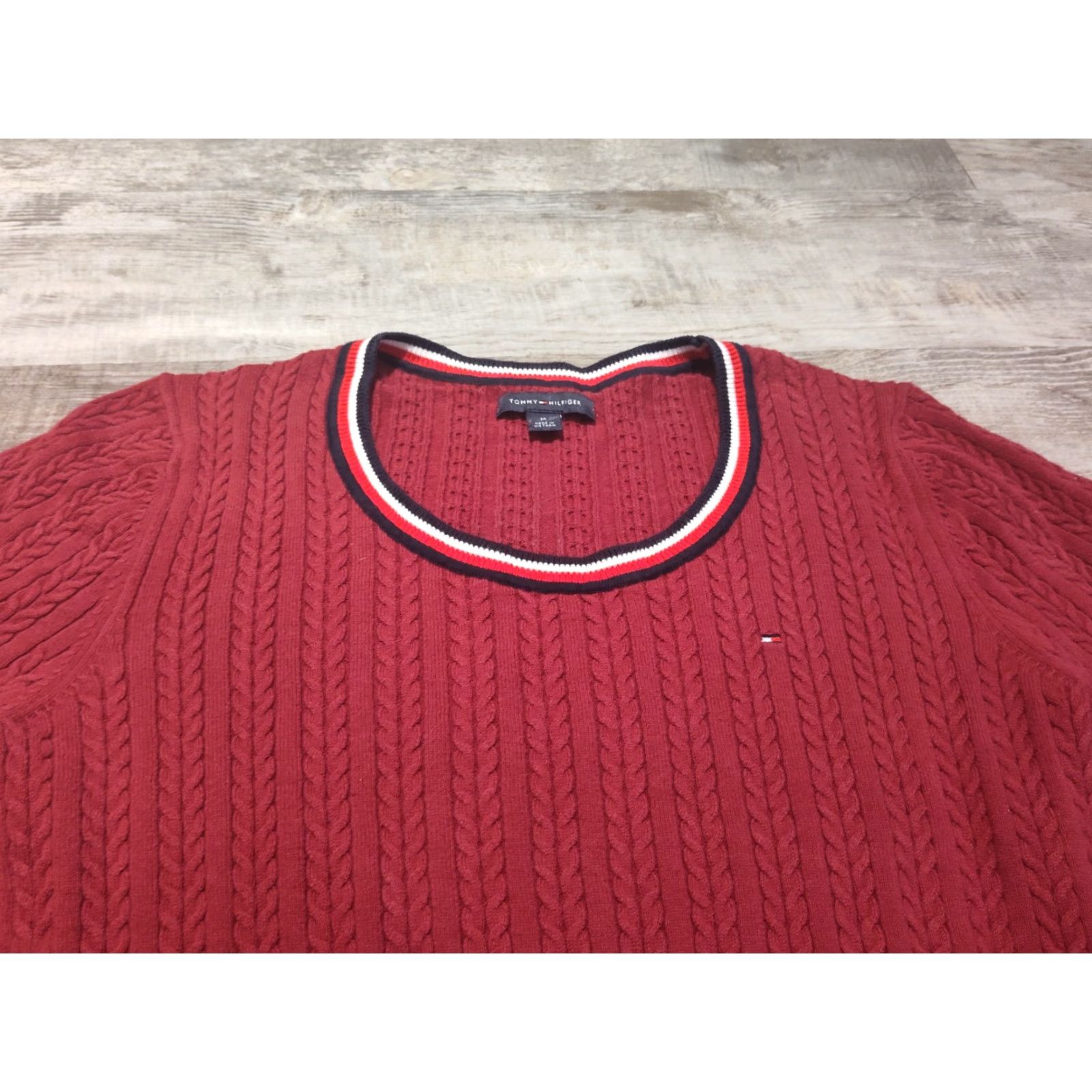 Tommy Hilfiger Tommy Hilfiger Sweater Size M Womens Red Cable Knit Pullover Long Sleeve Size M / US 6-8 / IT 42-44 - 4 Thumbnail
