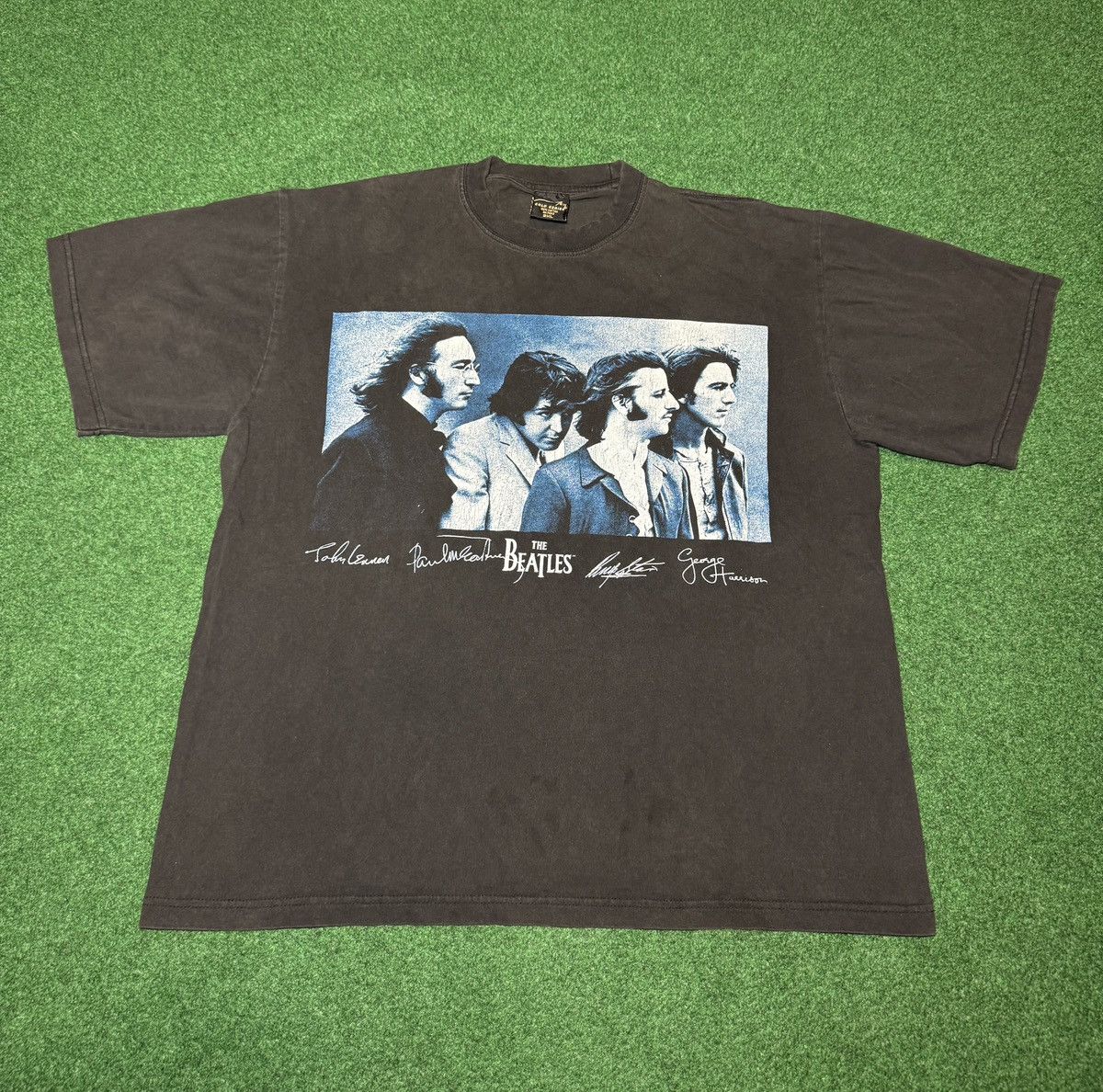 Band Tees Vintage 90s The Beatles Boxy PERFECT FIT XL Band T Shirt Size US XL / EU 56 / 4 - 1 Thumbnail