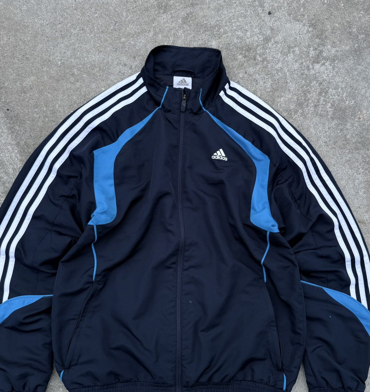 Other Vintage Adidas y2k streetwear nylon windbreaker jacket Size US L / EU 52-54 / 3 - 5 Thumbnail