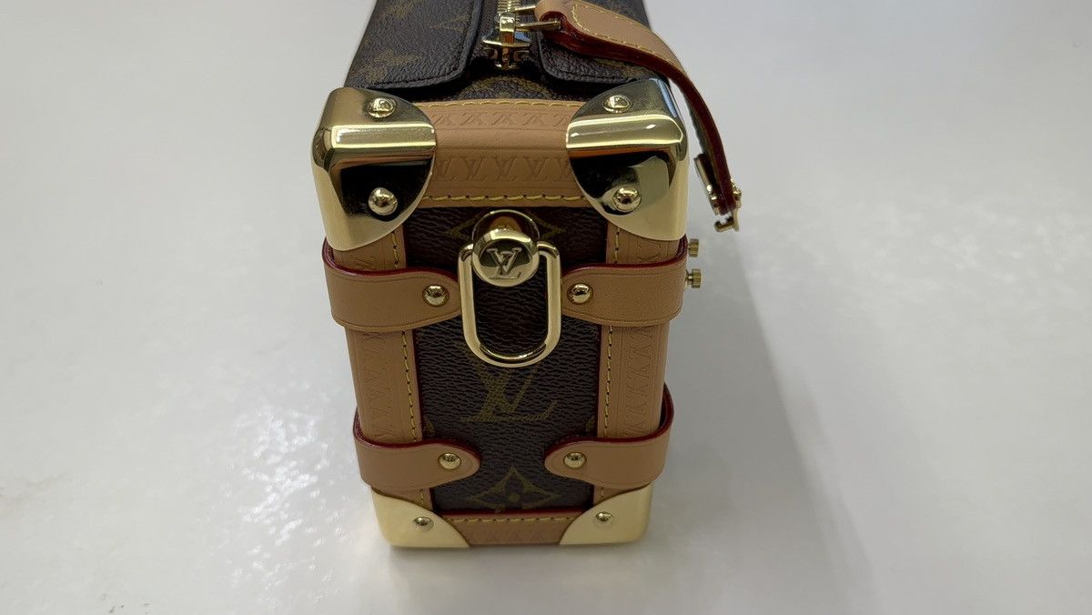 Louis Vuitton Louis Vuitton Size ONE SIZE - 3 Thumbnail