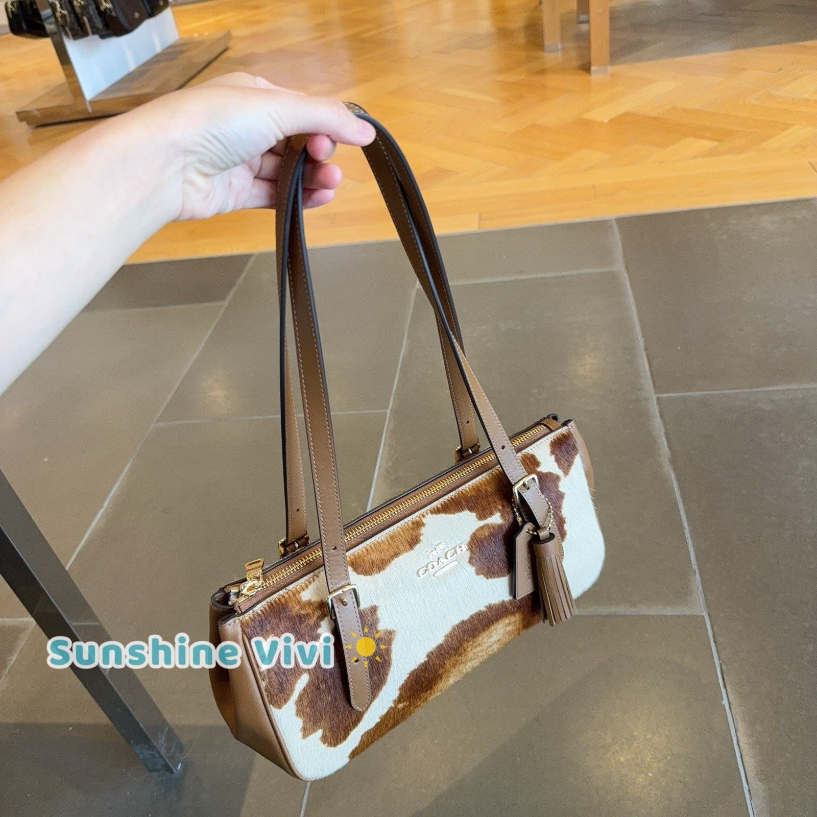 Coach NWT Coach Asher Shoulder Bag Haircalf Cow CDW46 Gold/Cow Size ONE SIZE - 2 Thumbnail