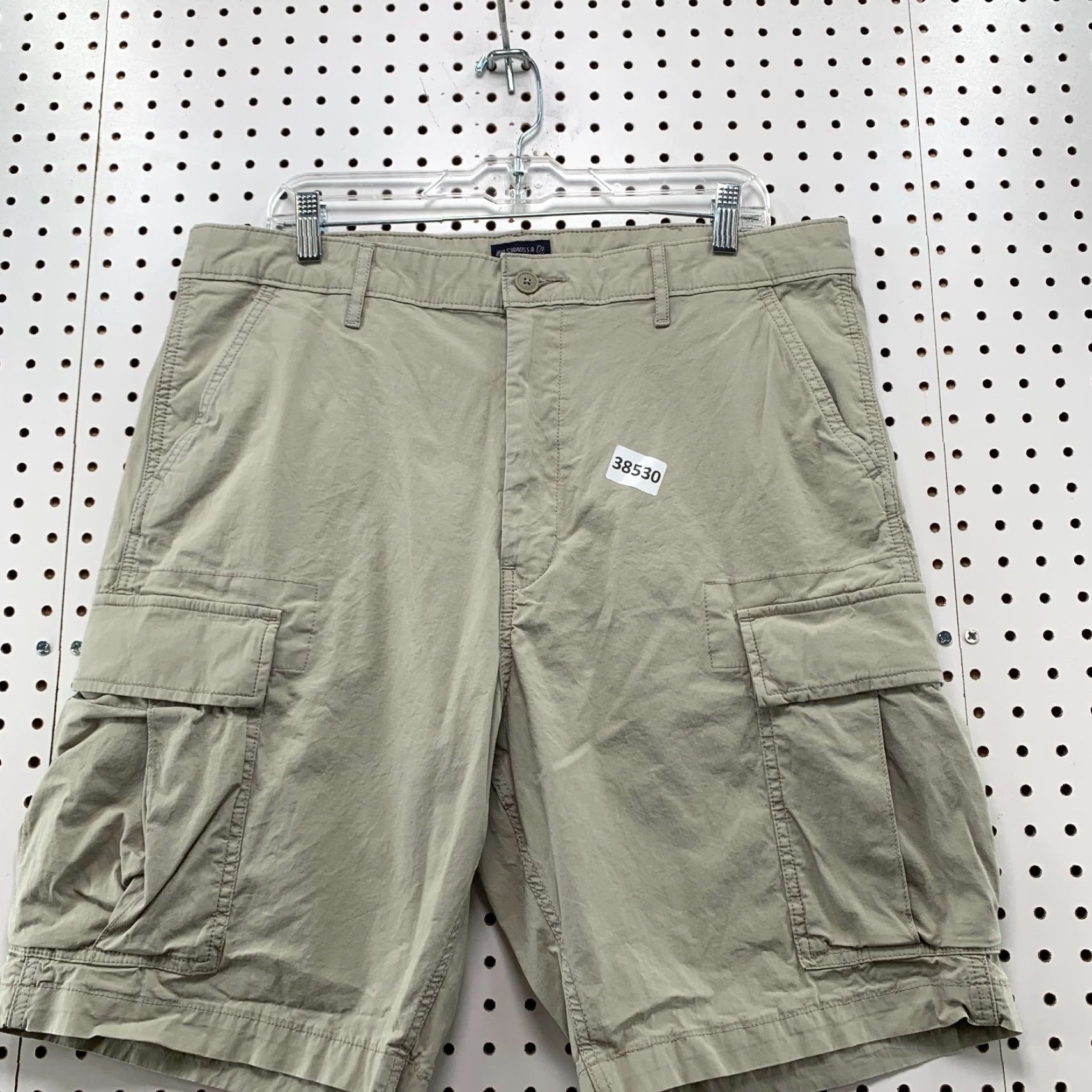 Levi's VINTAGE Levi's Cargo Shorts Mens 36x10 Ivory Utility Military Casual Outdoor Mens Cargo Shorts Pant Size US 36 / EU 52 - 2 Thumbnail