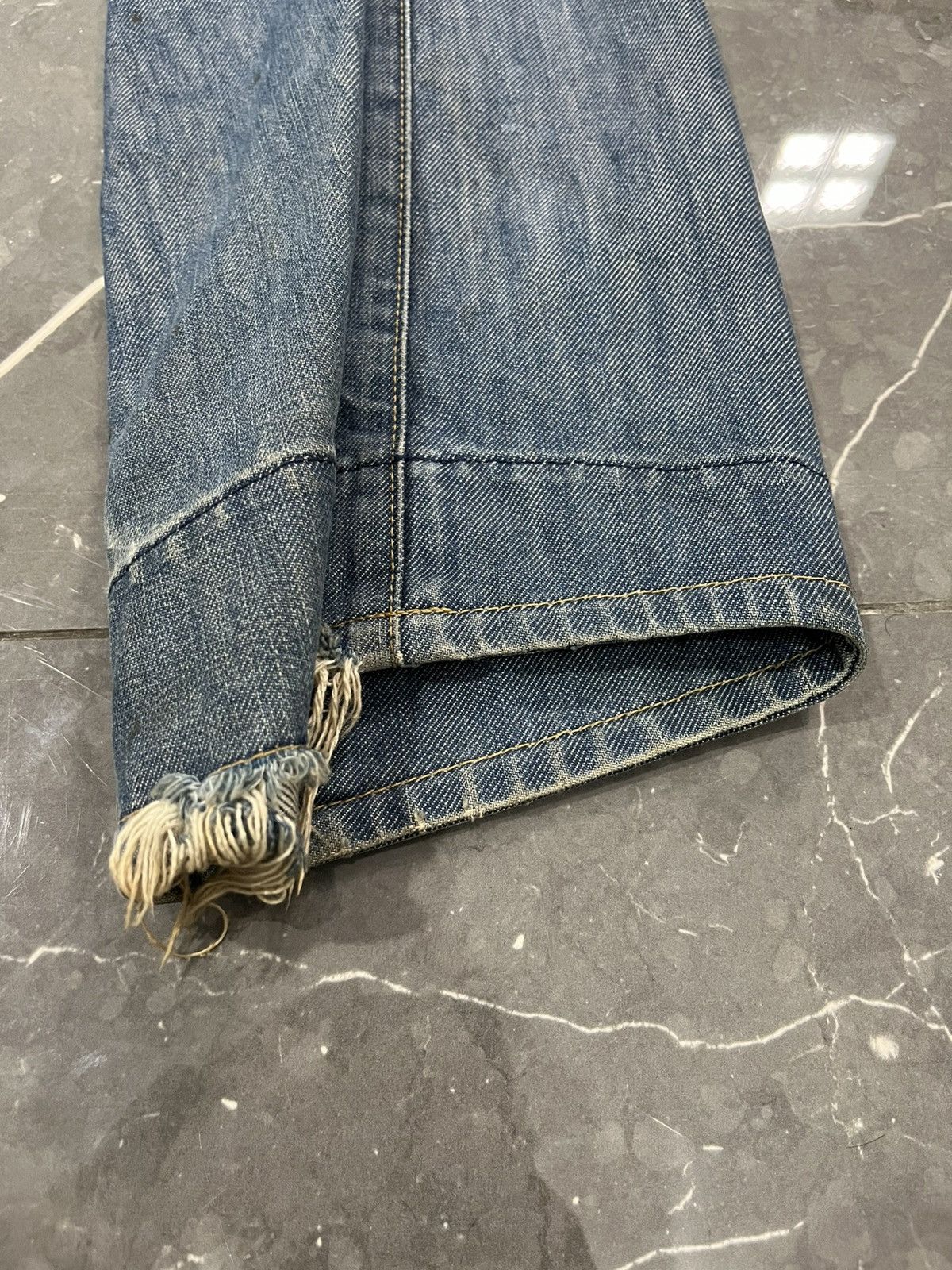 Levi's Levis engineered buckel back jeans Size US 30 / EU 46 - 12 Thumbnail