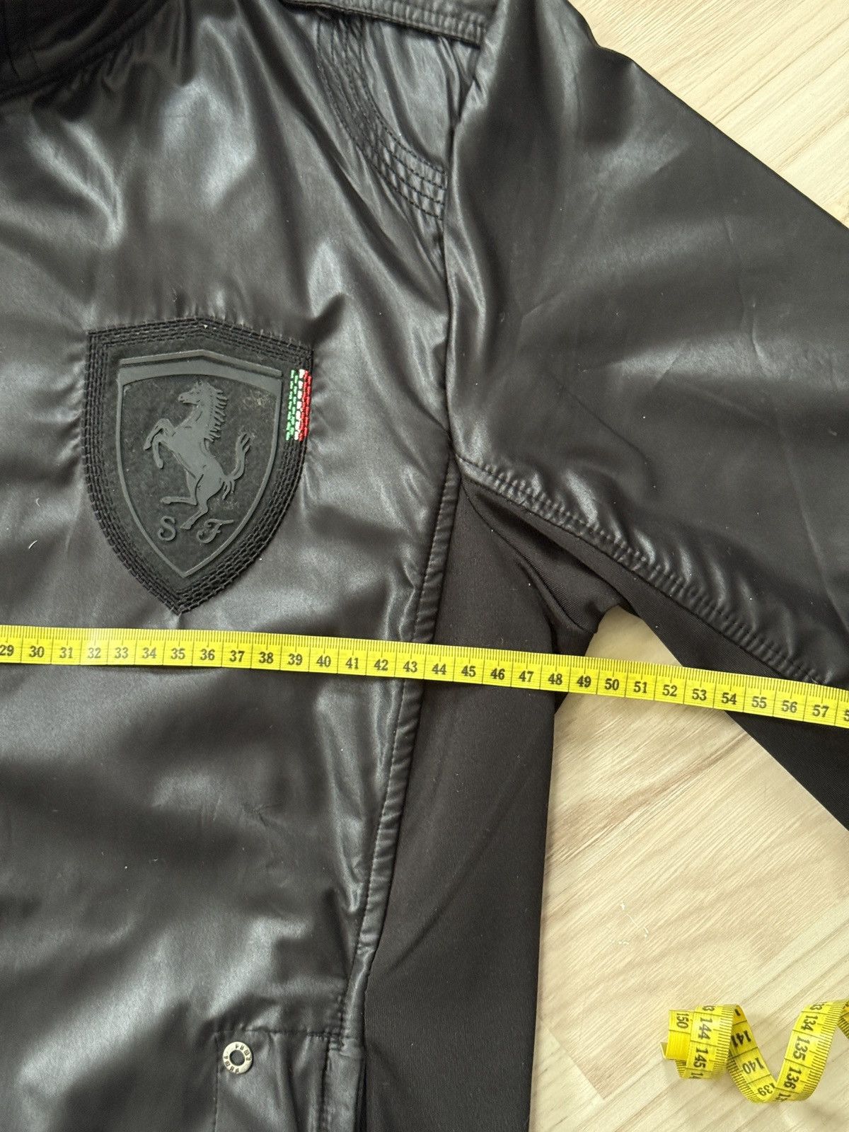 Ferrari × Puma PUMA Ferrari Vintage Windbreaker Jacket Black Red Nylon Size US M / EU 48-50 / 2 - 6 Thumbnail