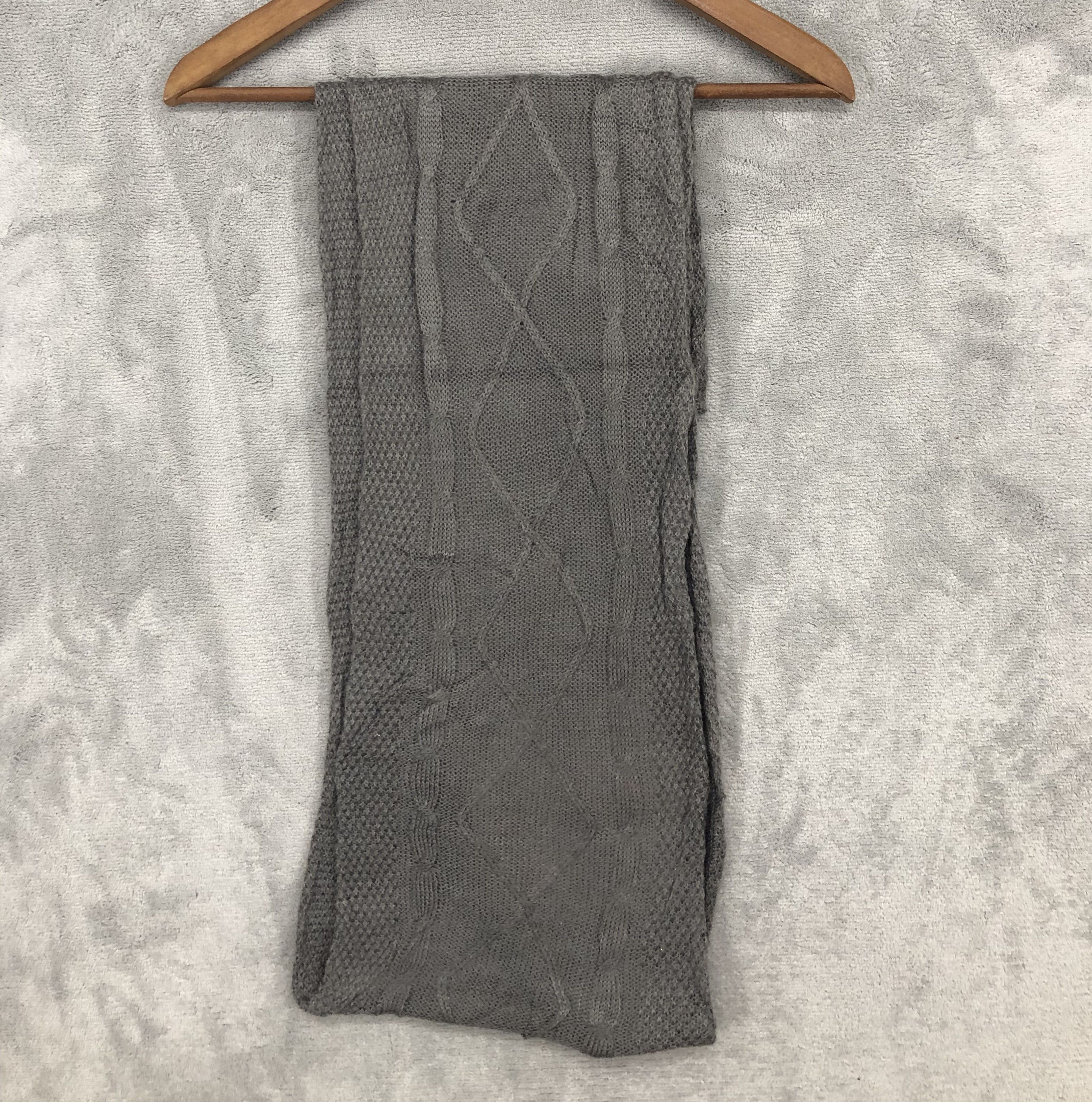 image of Vintage Ehyphen World Gallery Neck Scarf Muffler in Grey, Men's