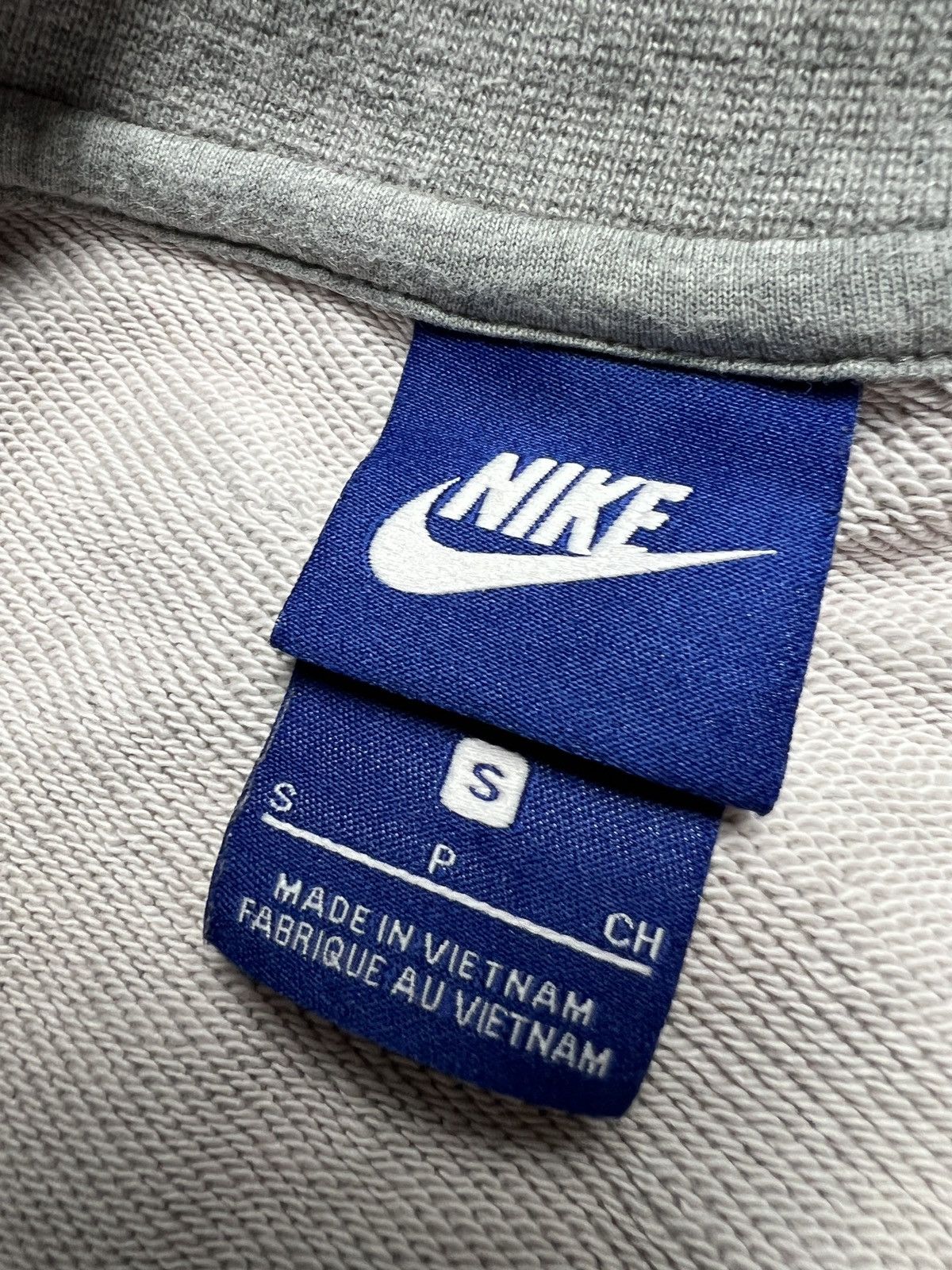 Nike Vintage Crewneck Nike boxy baby swoosh y2k fits logo USA 🇺🇸 Size US S / EU 44-46 / 1 - 6 Thumbnail