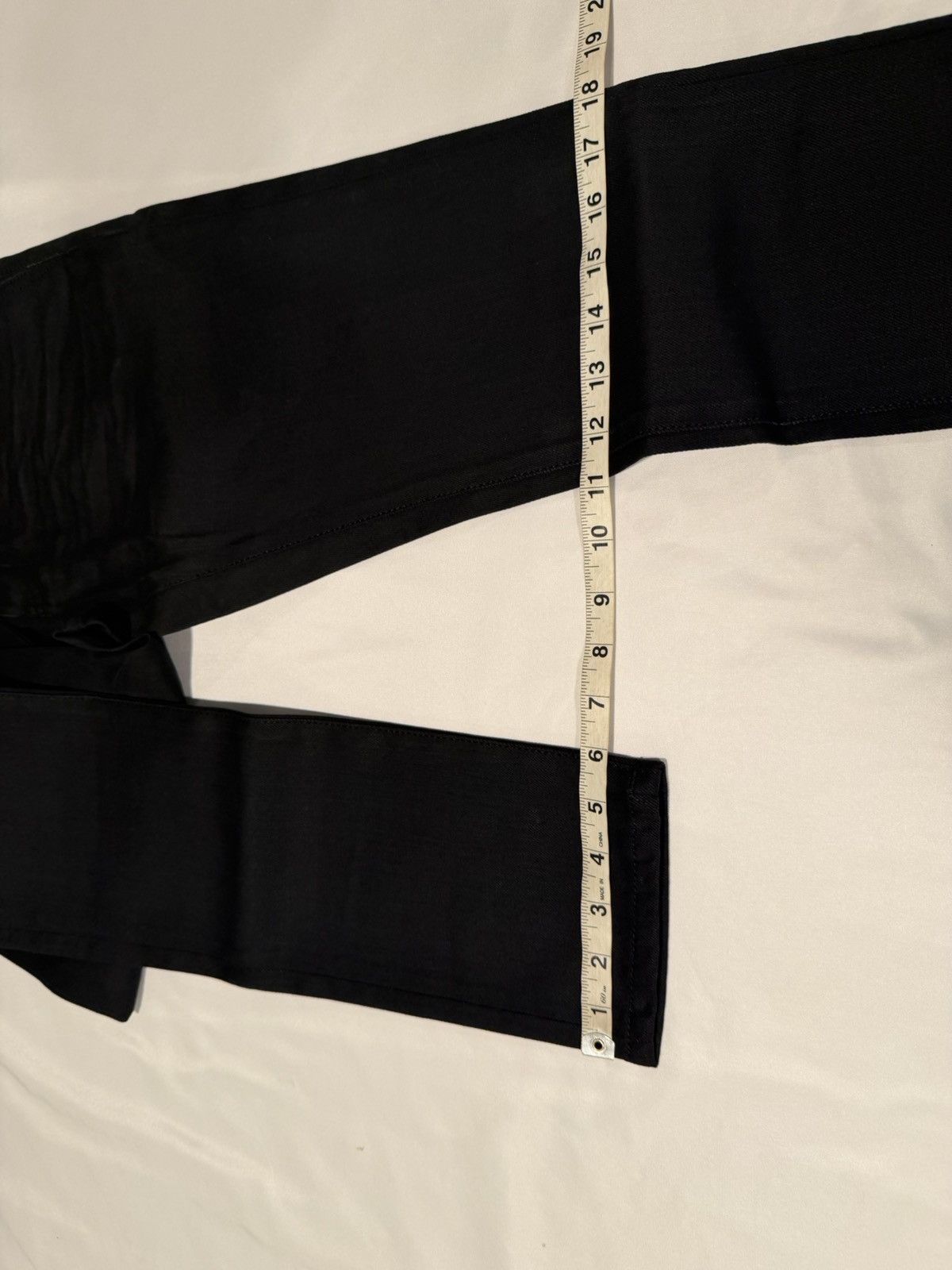 Saint Laurent Paris Saint laurent mens slim fit jeans. 28 $790 Size US 28 / EU 44 - 5 Thumbnail