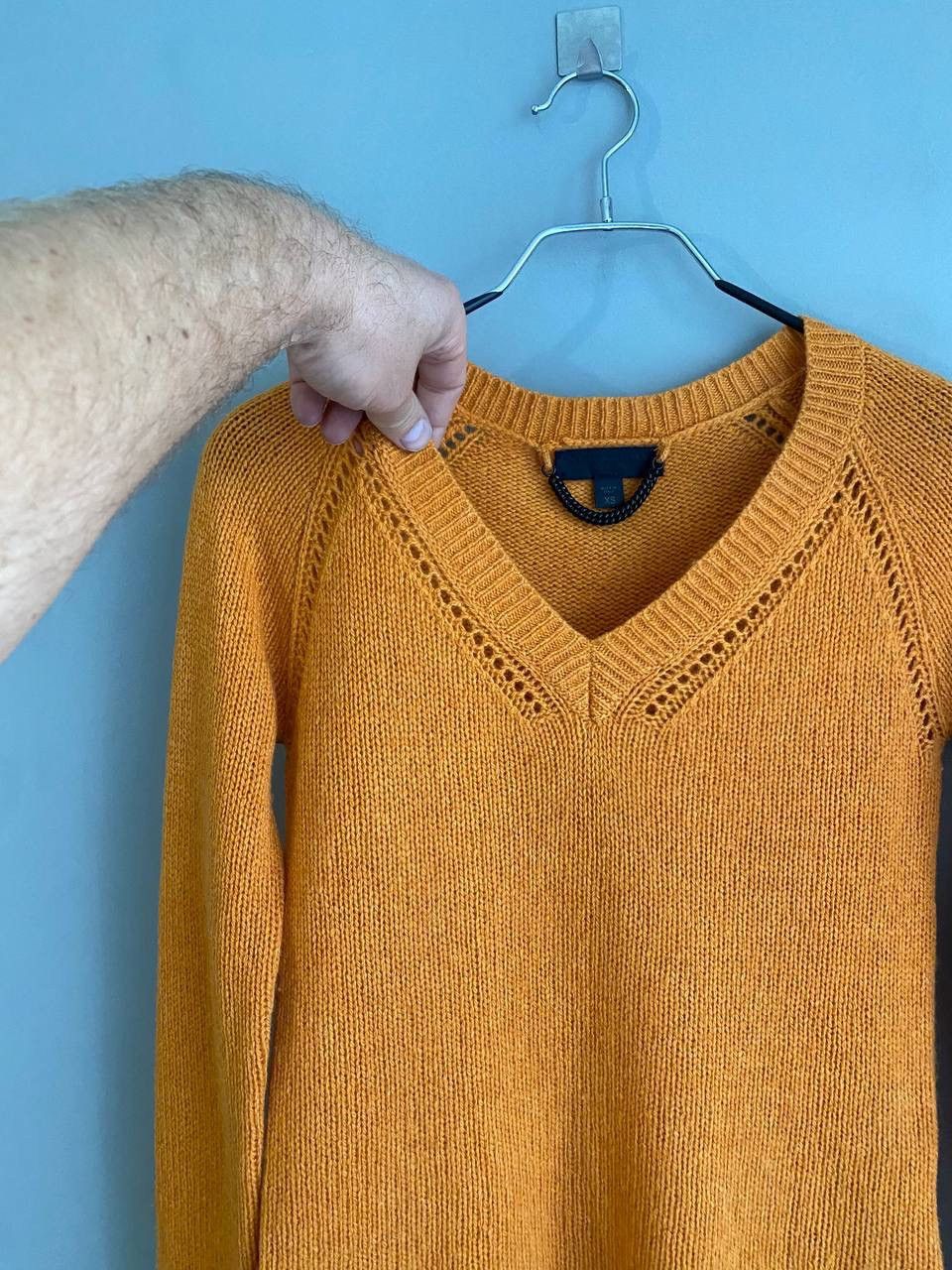 Burberry Burberry Women's Cashmere V-Neck Knit Sweater Jumper Size XS Size XS / US 0-2 / IT 36-38 - 6 Thumbnail