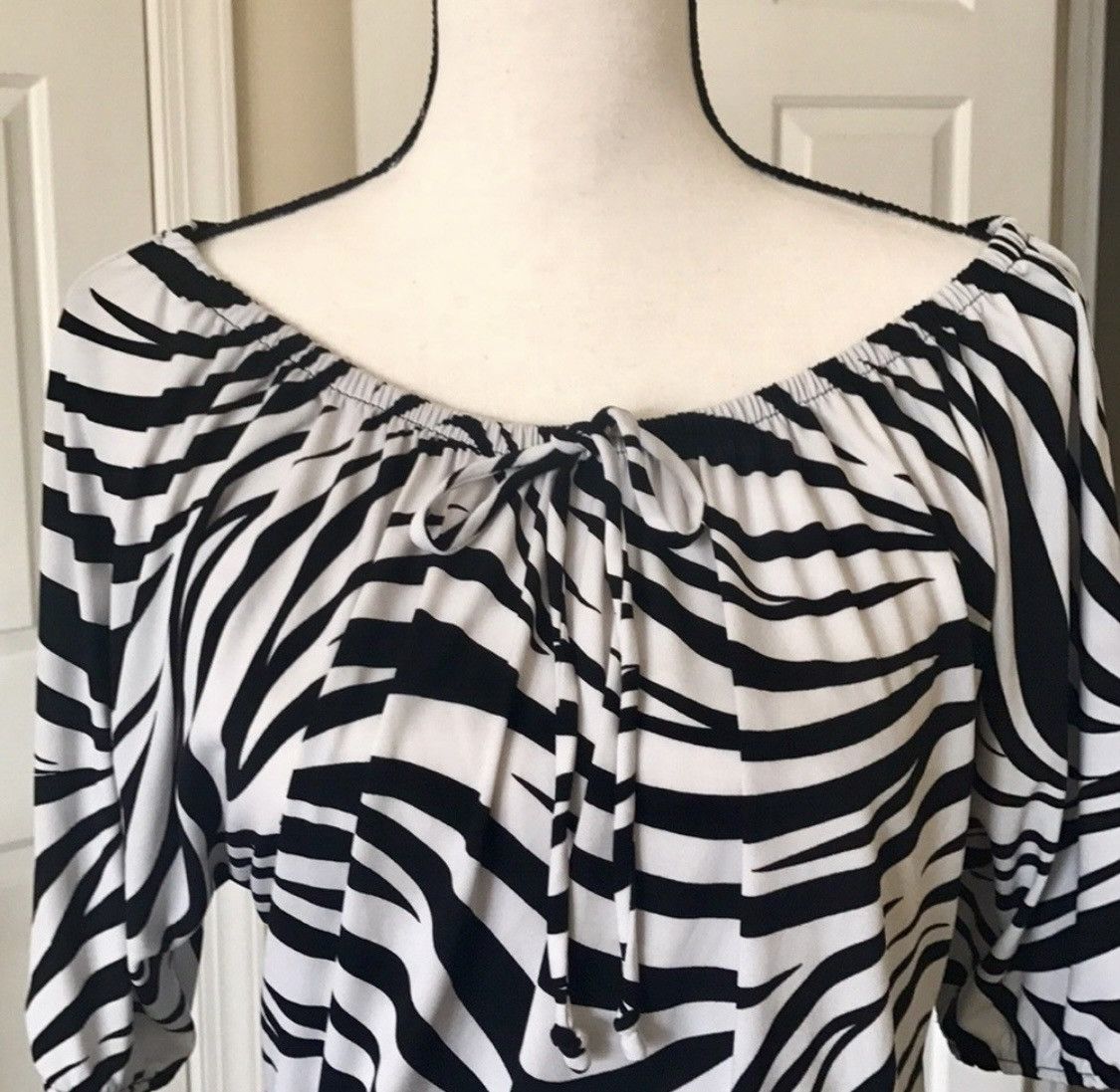 Other NOTATIONS ZEBRA ANIMAL PRINT TIE FRONT 3/4 SLEEVE BLOUSE TOP Size S / US 4 / IT 40 - 2 Thumbnail