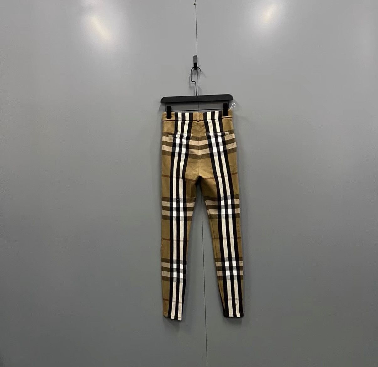 Burberry Burberry Classic Check Slim-fit Trousers J41 Size 25" / US 0 / IT 36 - 2 Thumbnail