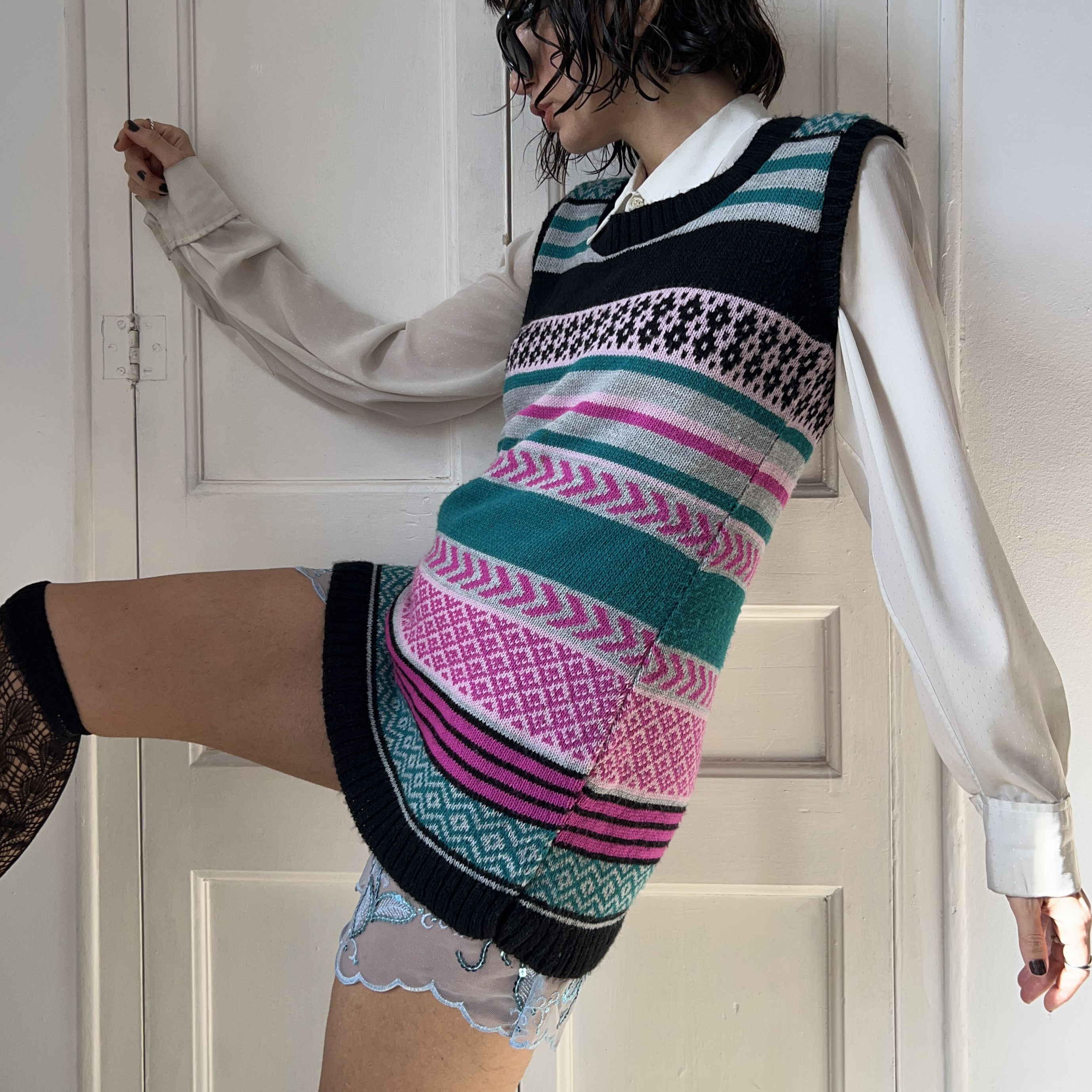 Vintage Vintage 90s Fair Isle Sweater Vest Size M / US 6-8 / IT 42-44 - 4 Thumbnail