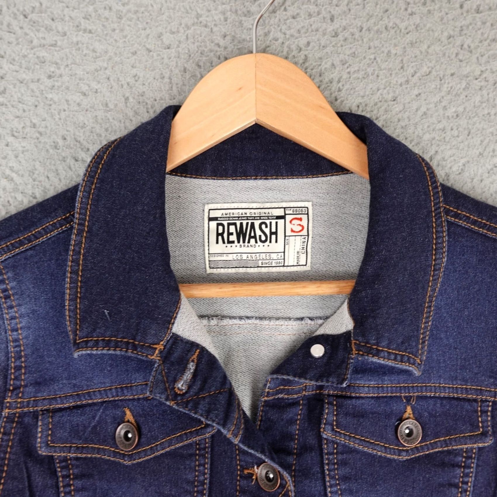 Vintage Rewash Denim Jacket Womens Small Blue Trucker Dark Wash Button Front Casual Jeans Jacket Size 28" / US 6 / IT 42 - 5 Thumbnail