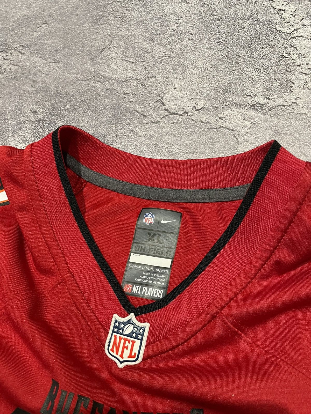 NFL Vintage Nike Tampa Bay Buccaneers #12 Tom Brady NFL Jersey Size US XL / EU 56 / 4 - 7 Thumbnail