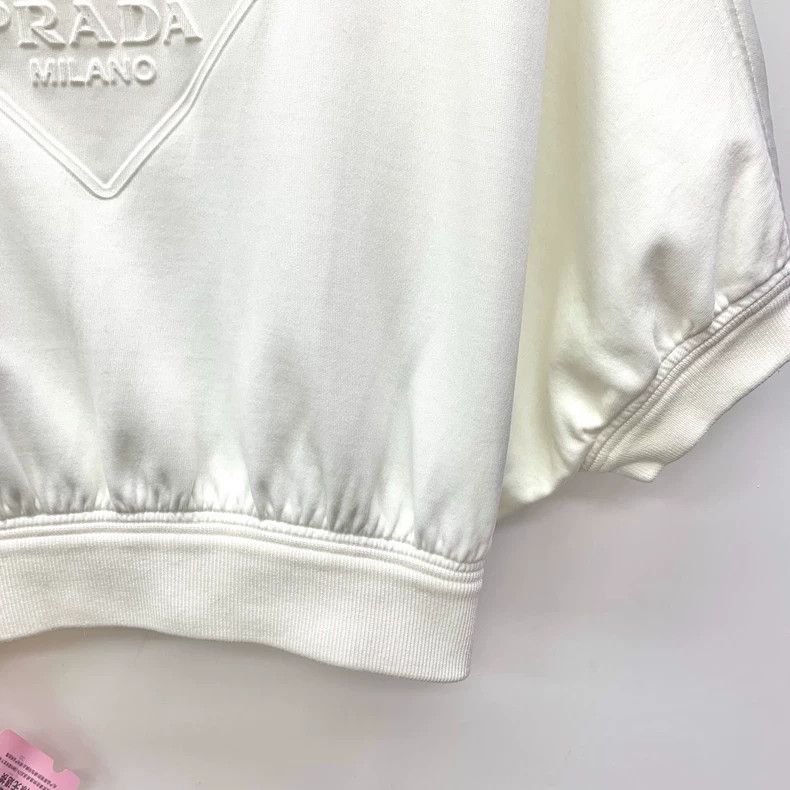 Prada Prada White triangle embossed round-neck short-sleeved T-sh Size S / US 4 / IT 40 - 4 Thumbnail
