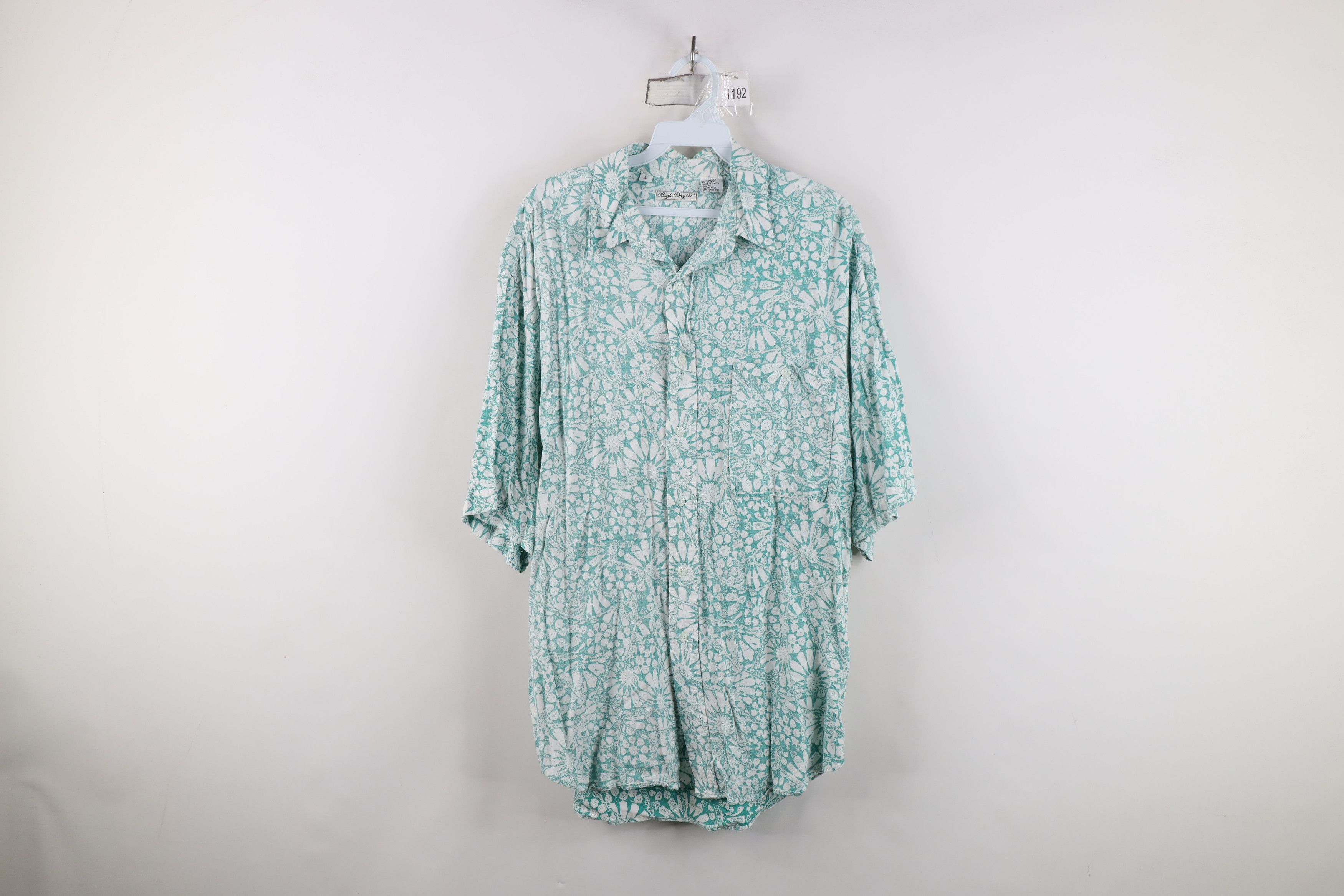 Vintage Vintage 90s Streetwear Abstract Flower Surf Button Shirt Size US L / EU 52-54 / 3 - 1 Thumbnail