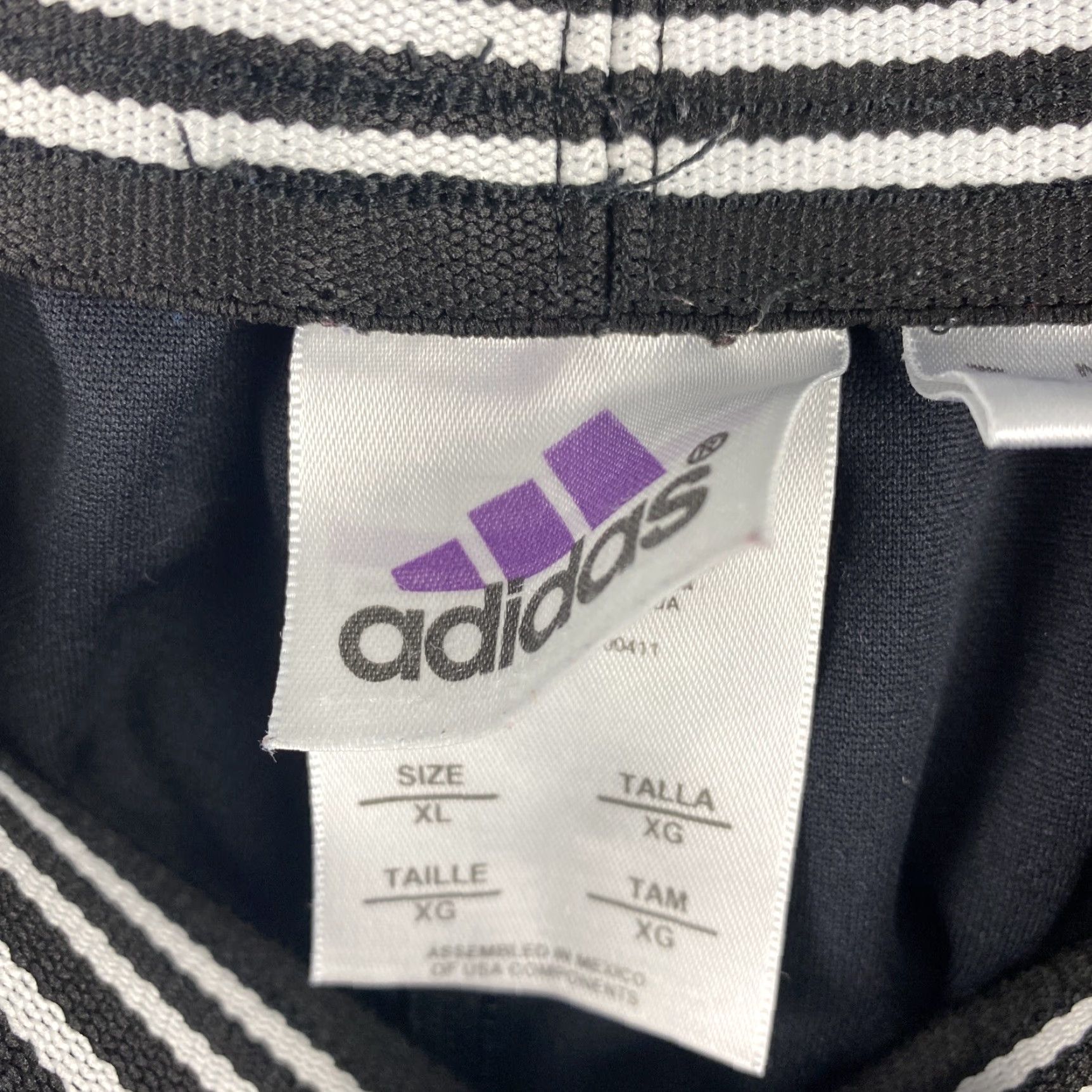 Adidas Adidas Women's Pacer 3 Stripe XL (16) Polyester Gym Shorts Black 42-36 - NO STRINGS Size 40" / US 18 - 3 Thumbnail