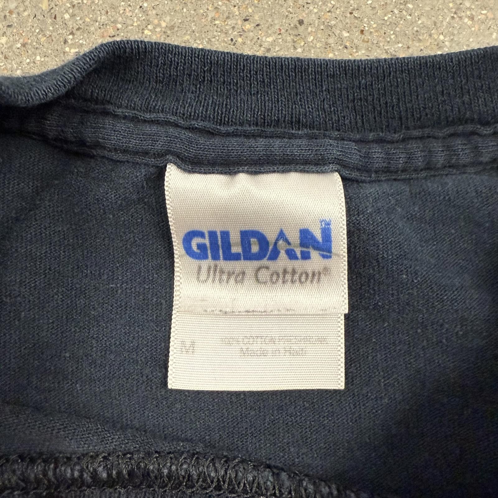 Gildan Vtg 90s Cayman Islands HELL T-Shirt Adult M Size US M / EU 48-50 / 2 - 4 Thumbnail