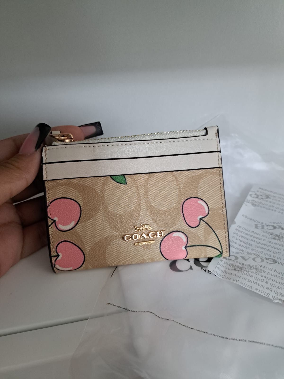 Coach Coach Skinny Cherry ID Card Case With Keychain Size ONE SIZE - 2 Thumbnail