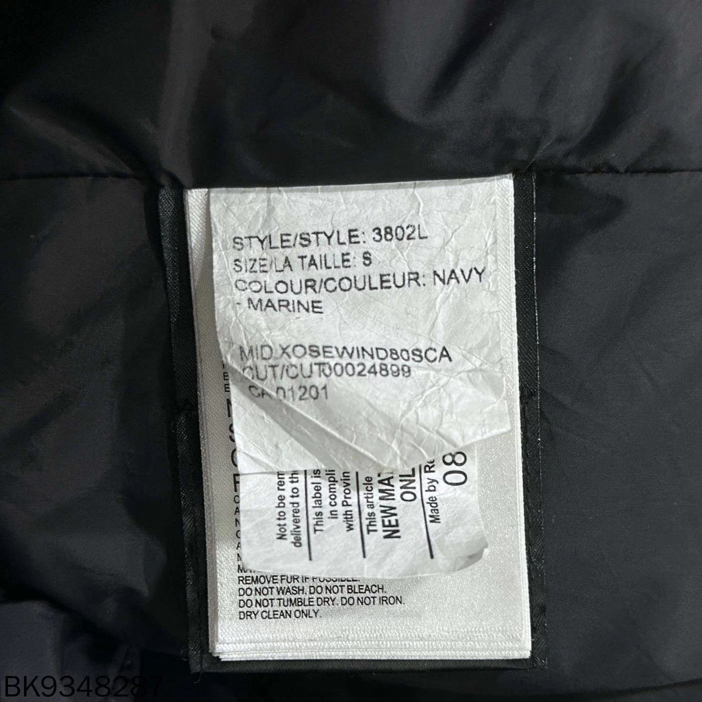 Canada Goose Canada Goose black logo puffer jacket S 98 new fur whitish Size US S / EU 44-46 / 1 - 7 Thumbnail