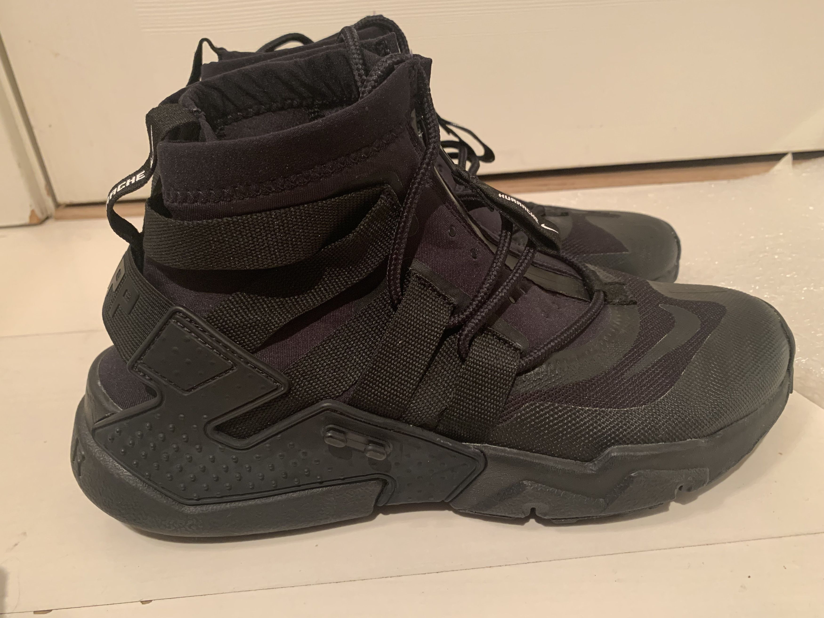 Nike Nike Air Huarache Gripp Black Size US 11 / EU 44 - 2 Thumbnail