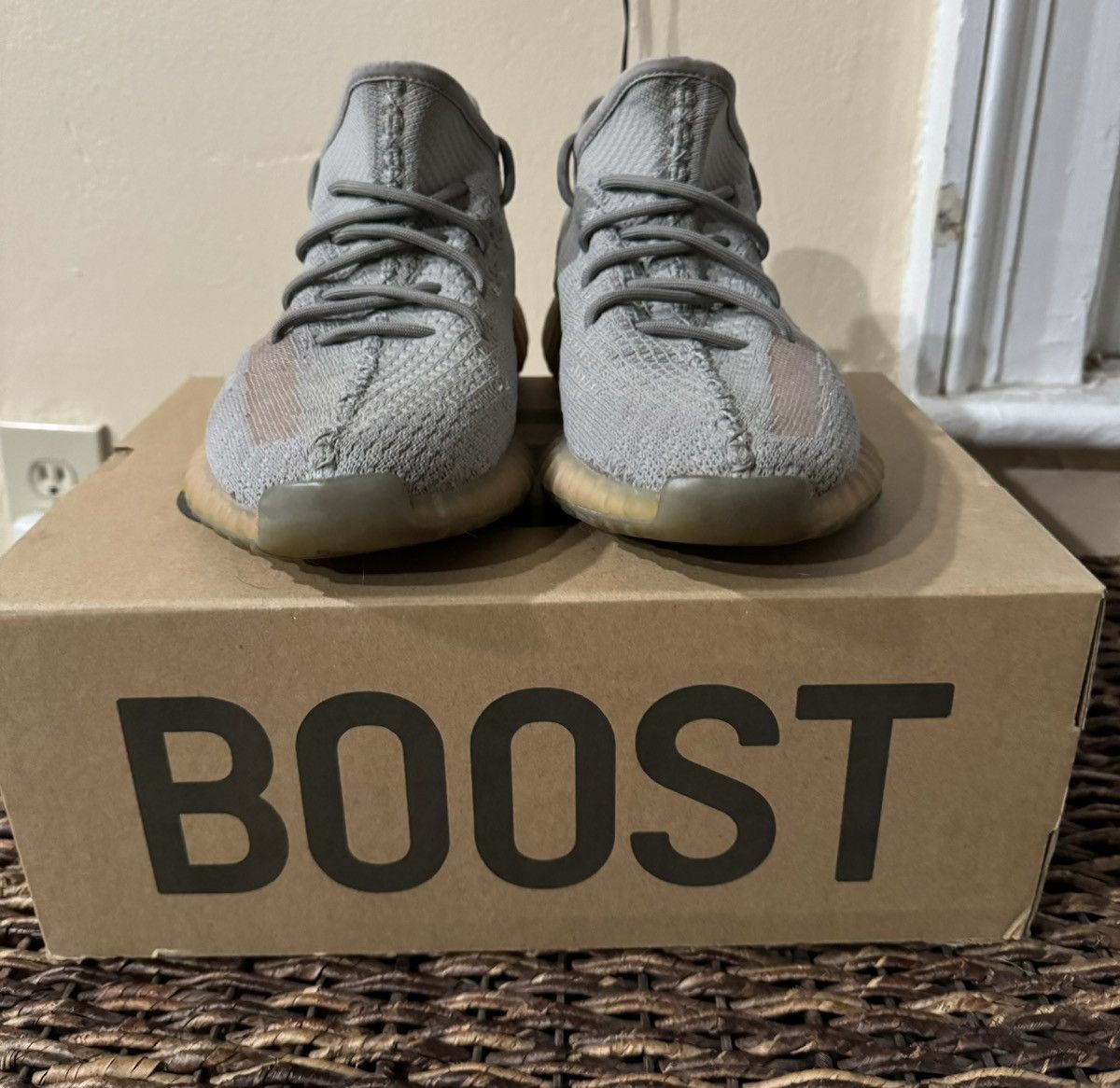 Adidas Yeezy Boost V2 “True Form” 11.5 Size US 11.5 / EU 44-45 - 3 Thumbnail