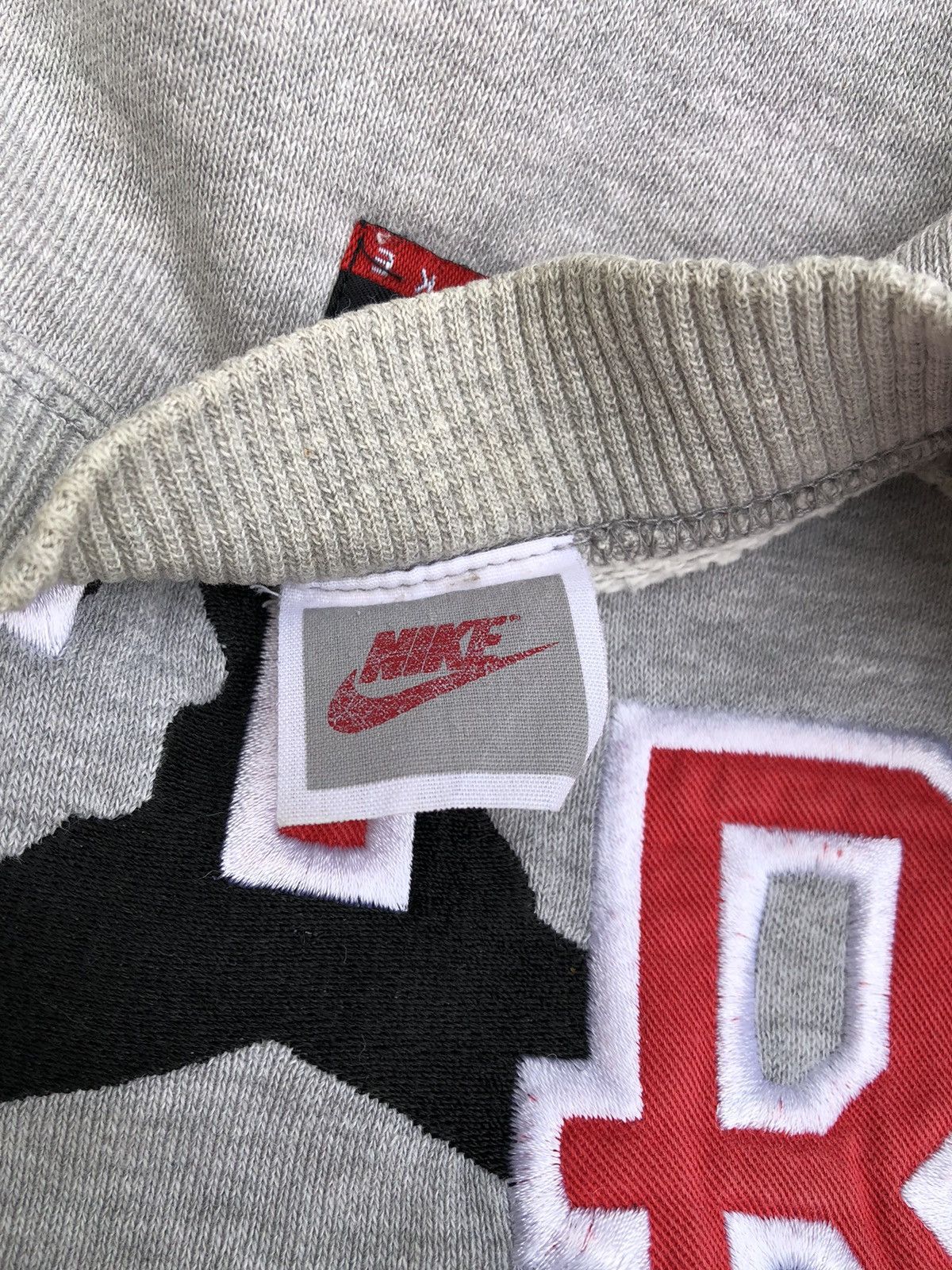 Nike × Vintage Vintage NIKE Air Jordan Embriodery Big Logo Design Crewneck Size US L / EU 52-54 / 3 - 6 Thumbnail