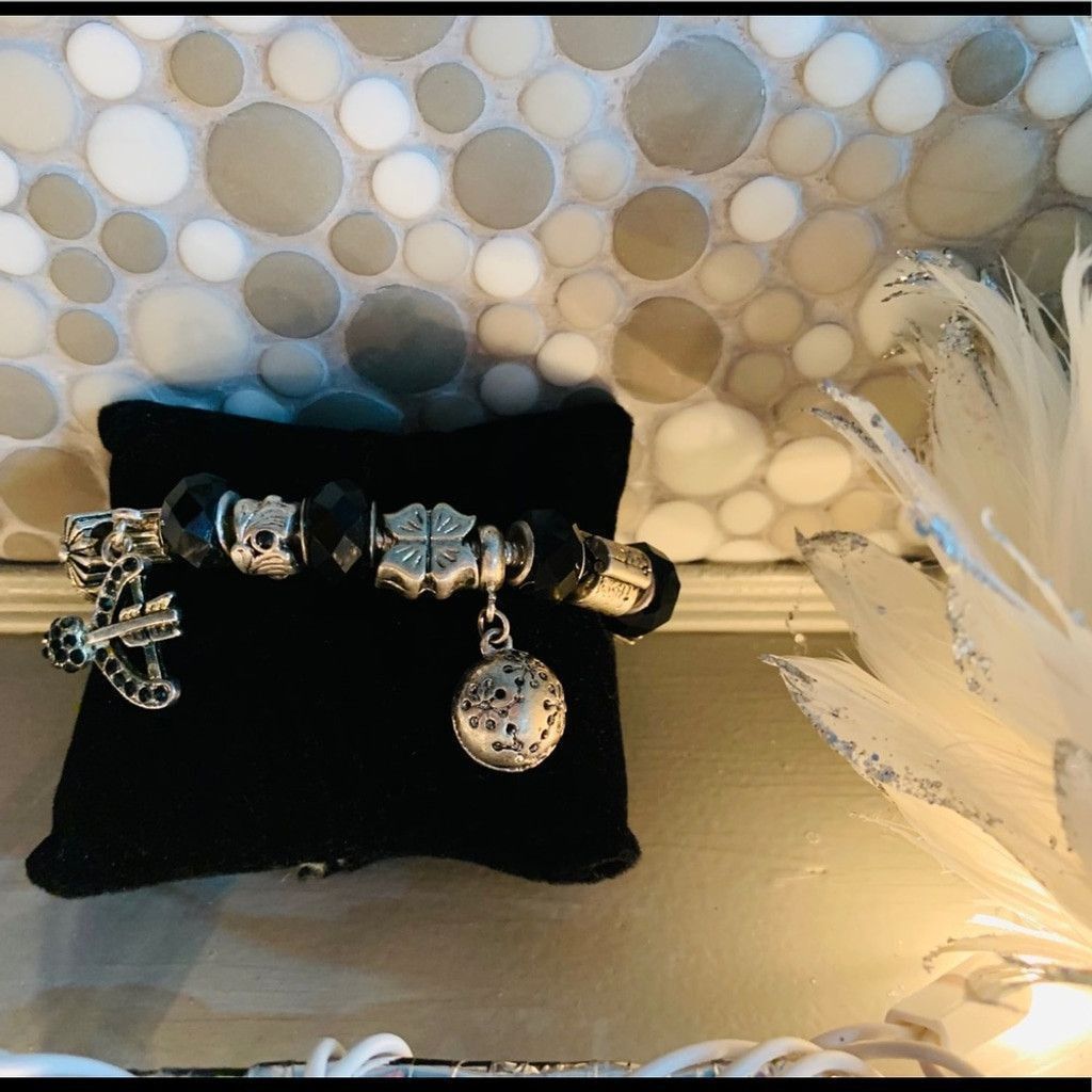 Other Charm Sterling Silver Bracelet with black charms Size ONE SIZE - 1 Thumbnail