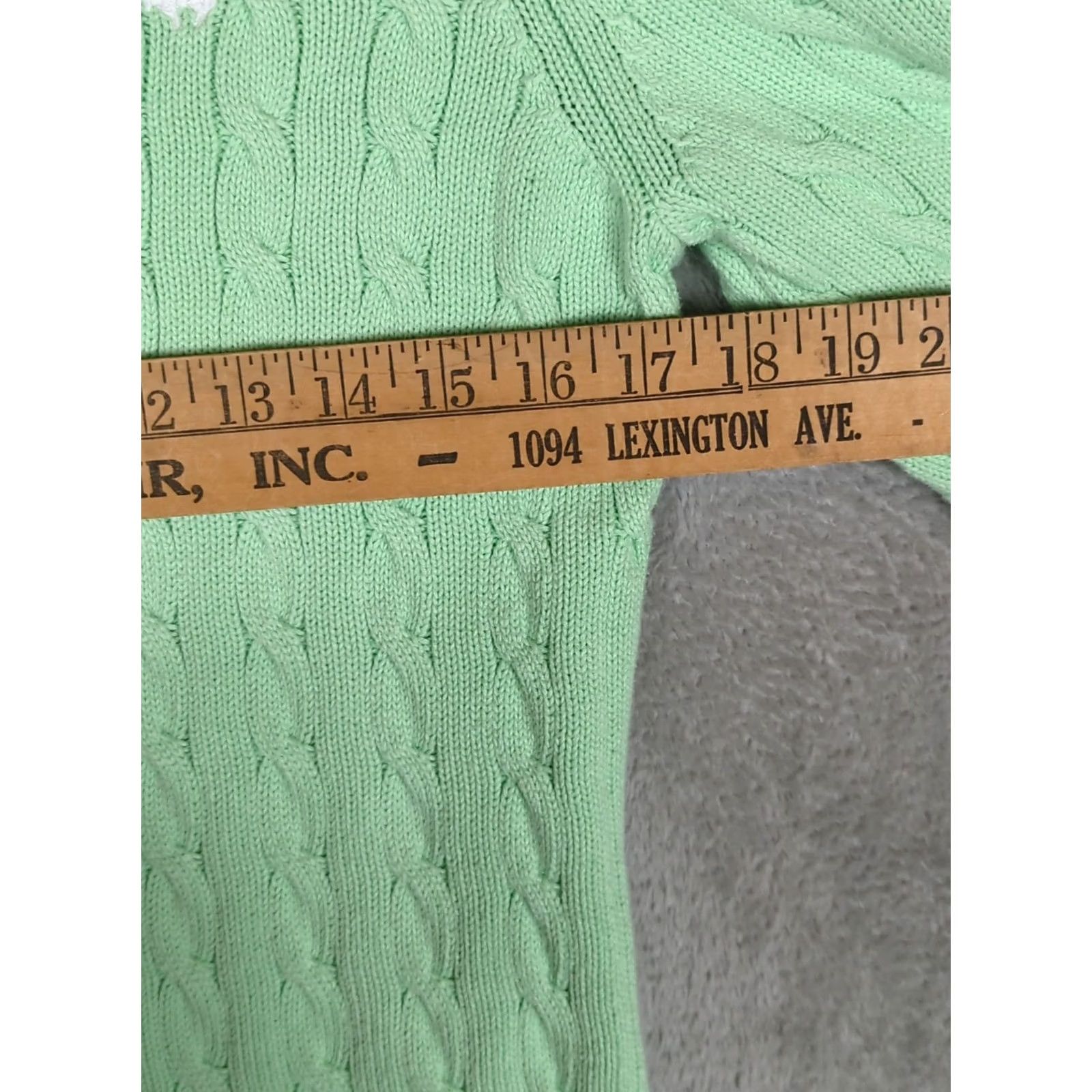 Brooks Brothers VINTAGE Brooks Brothers 346 Sweater Women's Crew Neck Cable Knit Cotton Lime Green Long Sleeve Pullover Embroidered Logo Classic Knit Size L / US 10 / IT 46 - 6 Thumbnail