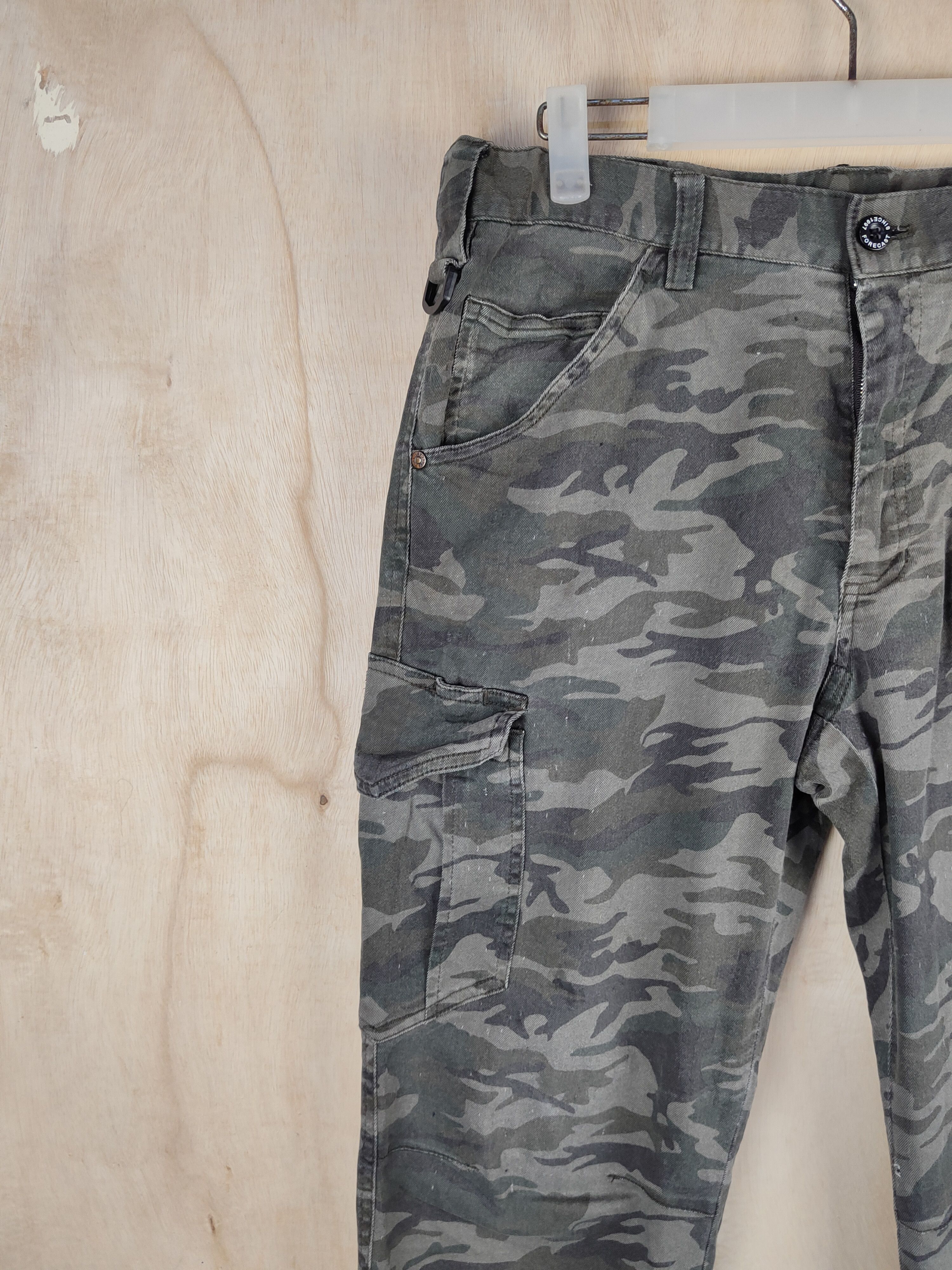 Japanese Brand Forecast Camouflage Multipocket Tactical Cargo Pants #S2428 Size US 33 - 3 Thumbnail